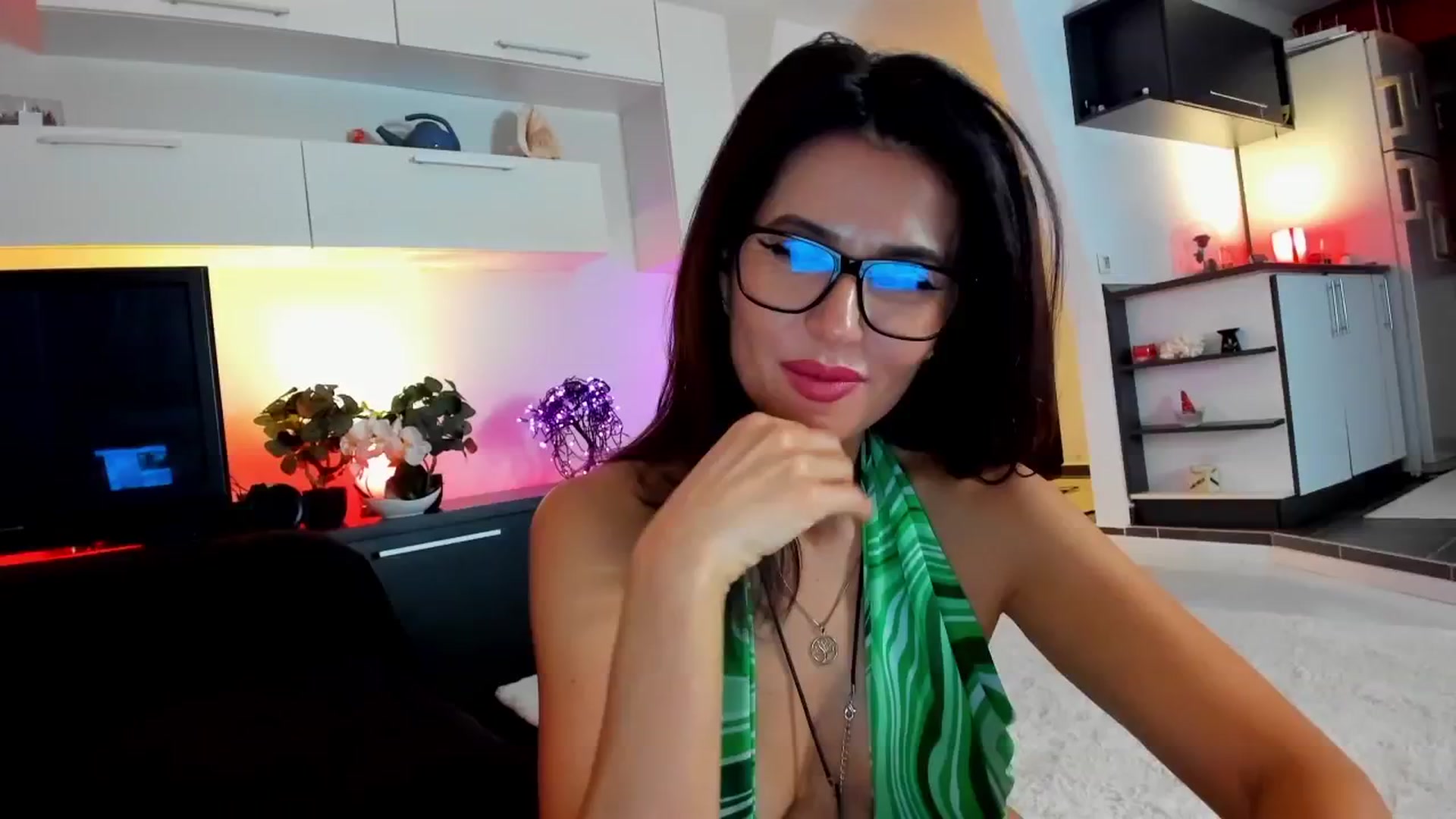 Gallery image thumbnail from SmileyTinaa's myfreecams stream on, 11/14/2025, 02:27 image 19 of 20
