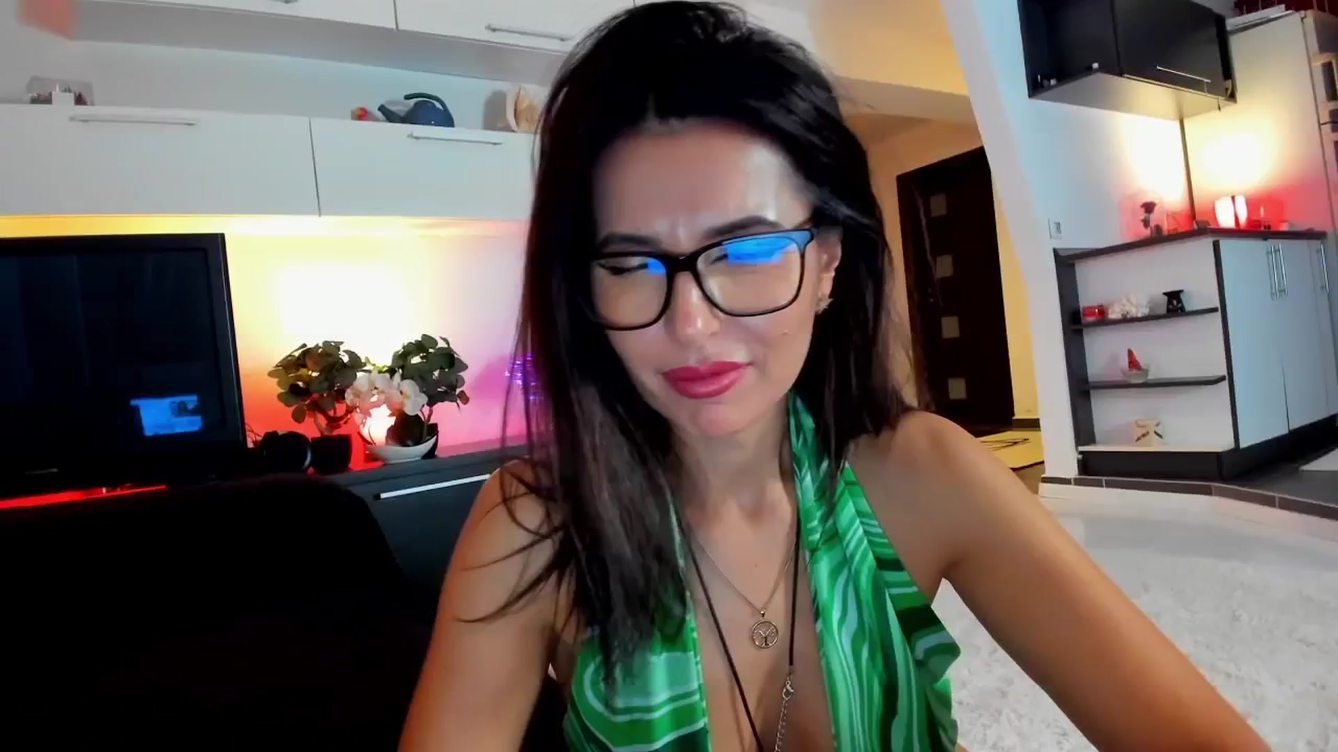 Gallery image thumbnail from SmileyTinaa's myfreecams stream on, 11/14/2025, 02:27 image 20 of 20