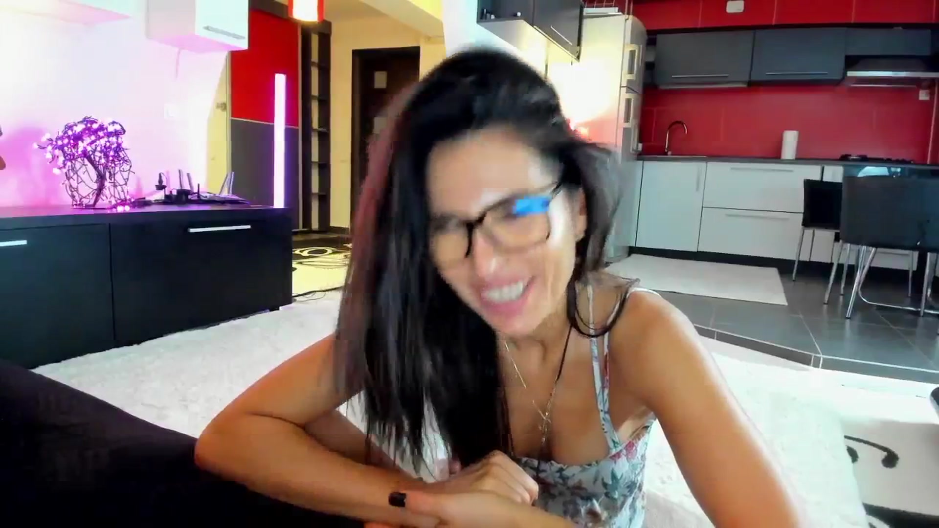 Gallery image thumbnail from SmileyTinaa's myfreecams stream on, 11/15/2025, 06:53 image 15 of 20