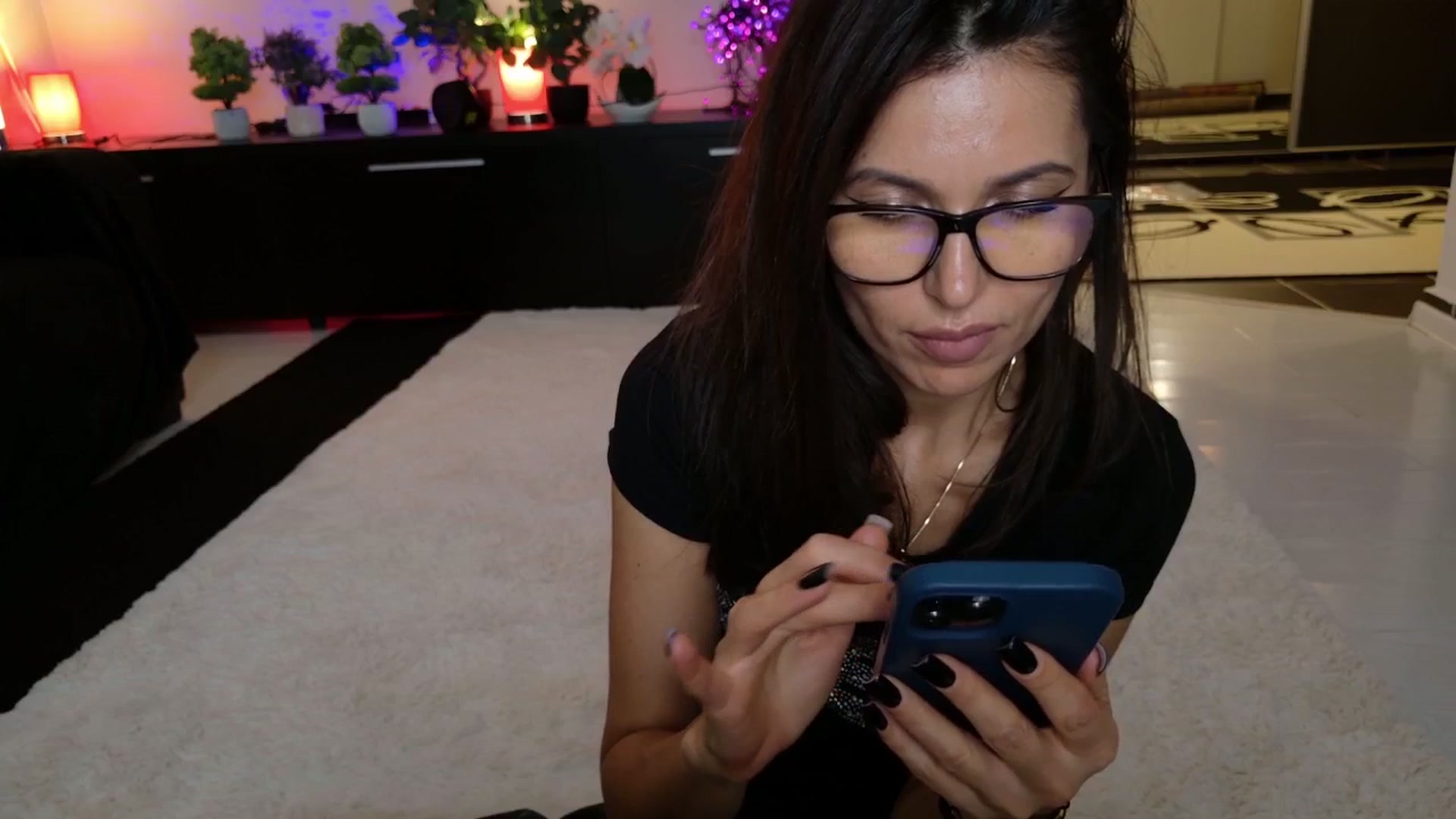 Gallery image thumbnail from SmileyTinaa's myfreecams stream on, 11/17/2025, 22:07 image 13 of 20