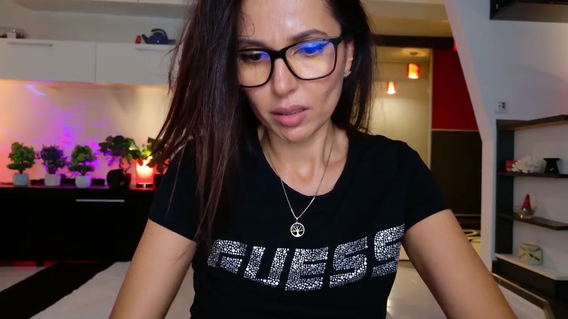 Gallery image thumbnail from SmileyTinaa's myfreecams stream on, 11/17/2025, 22:07 image 5 of 20