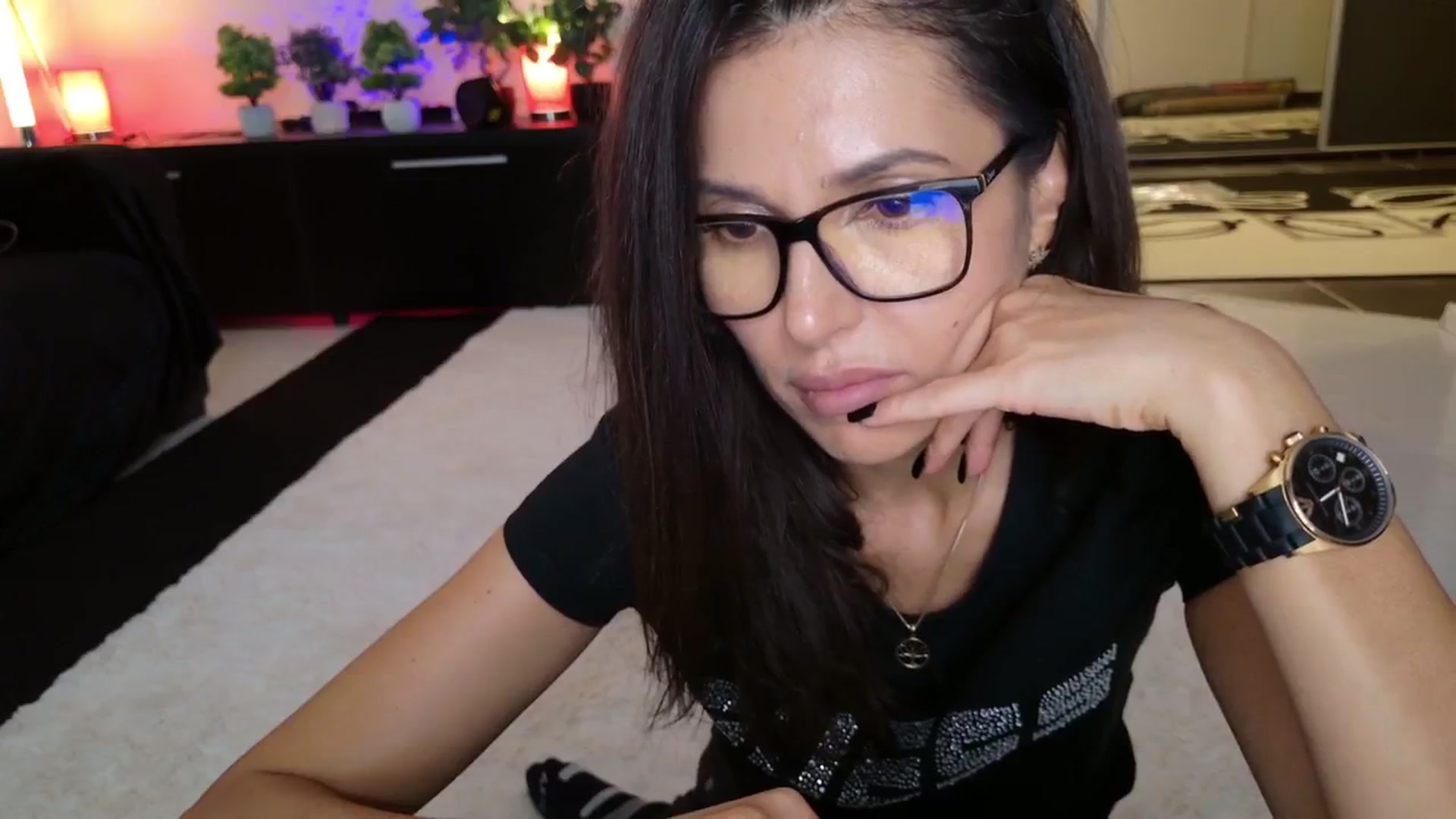Gallery image thumbnail from SmileyTinaa's myfreecams stream on, 11/17/2025, 22:07 image 16 of 20