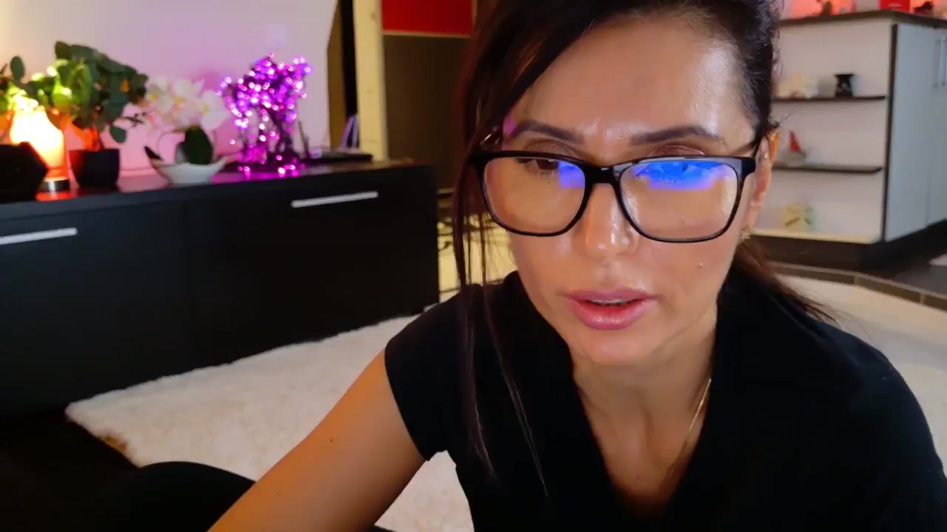 Gallery image thumbnail from SmileyTinaa's myfreecams stream on, 11/18/2025, 21:22 image 12 of 20