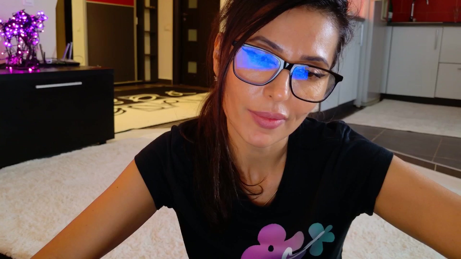 Gallery image thumbnail from SmileyTinaa's myfreecams stream on, 11/18/2025, 22:50 image 18 of 20