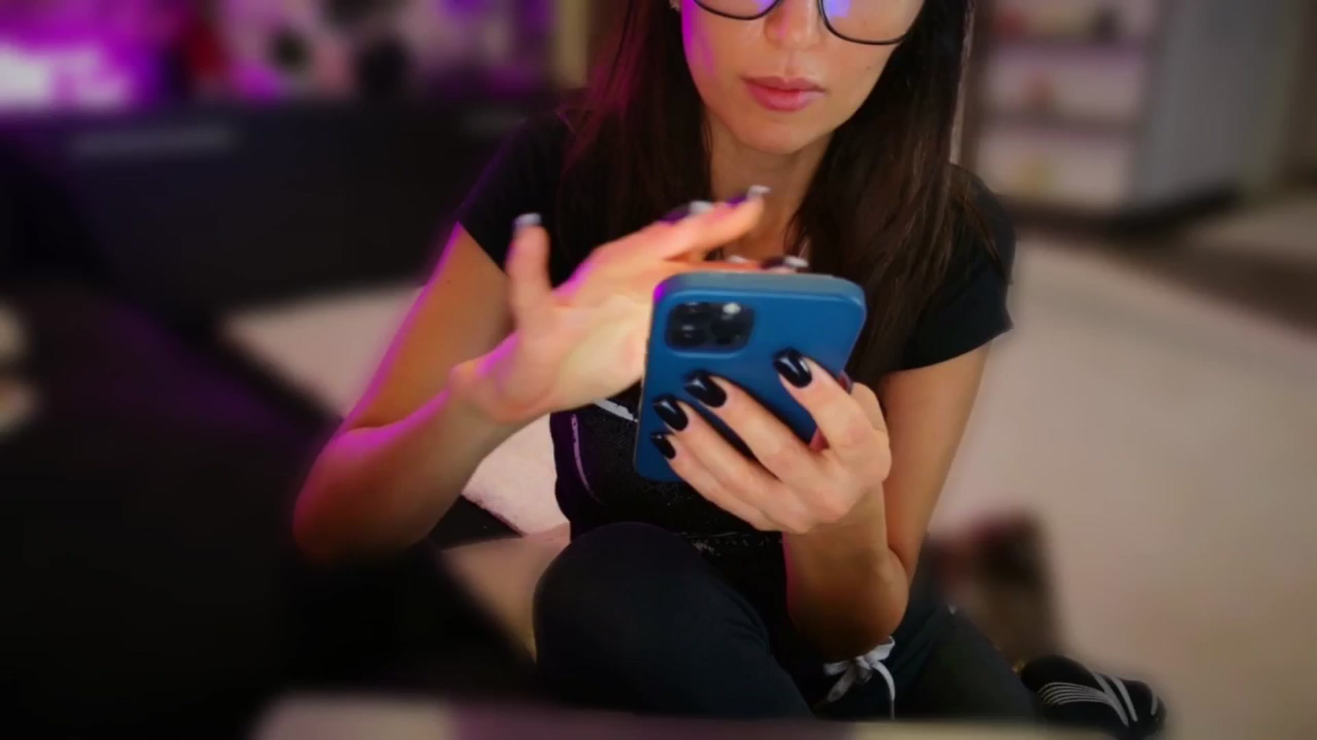 Gallery image thumbnail from SmileyTinaa's myfreecams stream on, 11/21/2025, 18:42 image 17 of 20