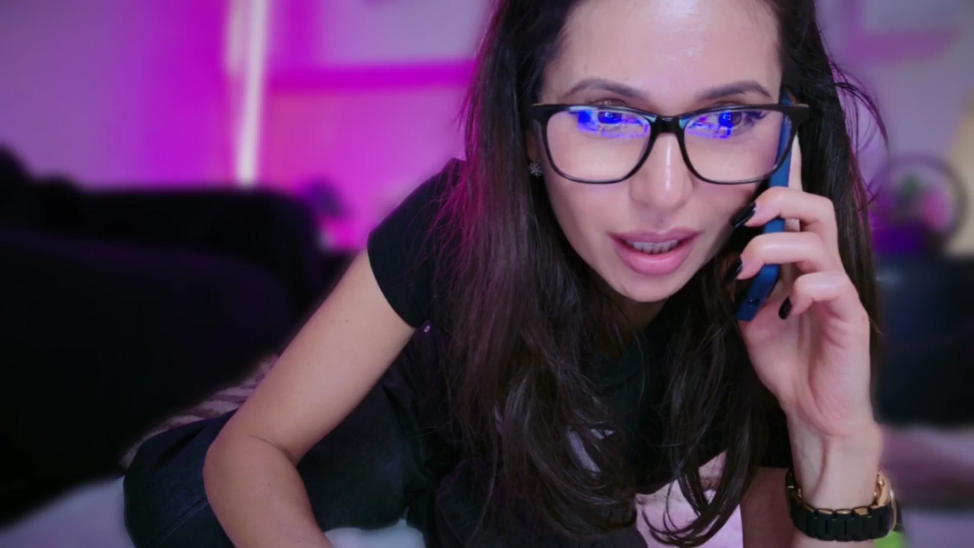 Gallery image thumbnail from SmileyTinaa's myfreecams stream on, 11/28/2025, 01:05 image 6 of 20