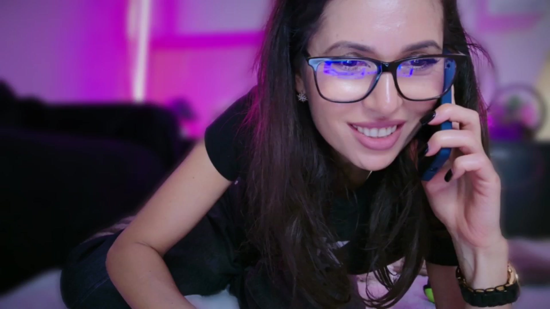 Gallery image thumbnail from SmileyTinaa's myfreecams stream on, 11/28/2025, 01:05 image 5 of 20