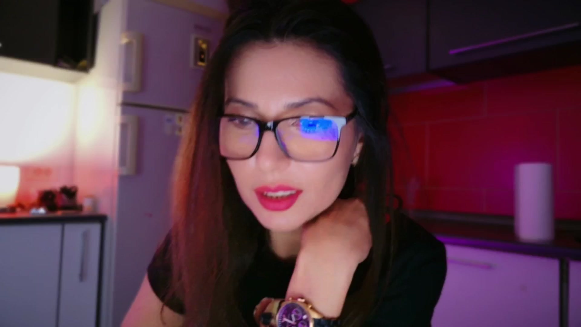 Gallery image thumbnail from SmileyTinaa's myfreecams stream on, 12/04/2025, 12:06 image 18 of 20