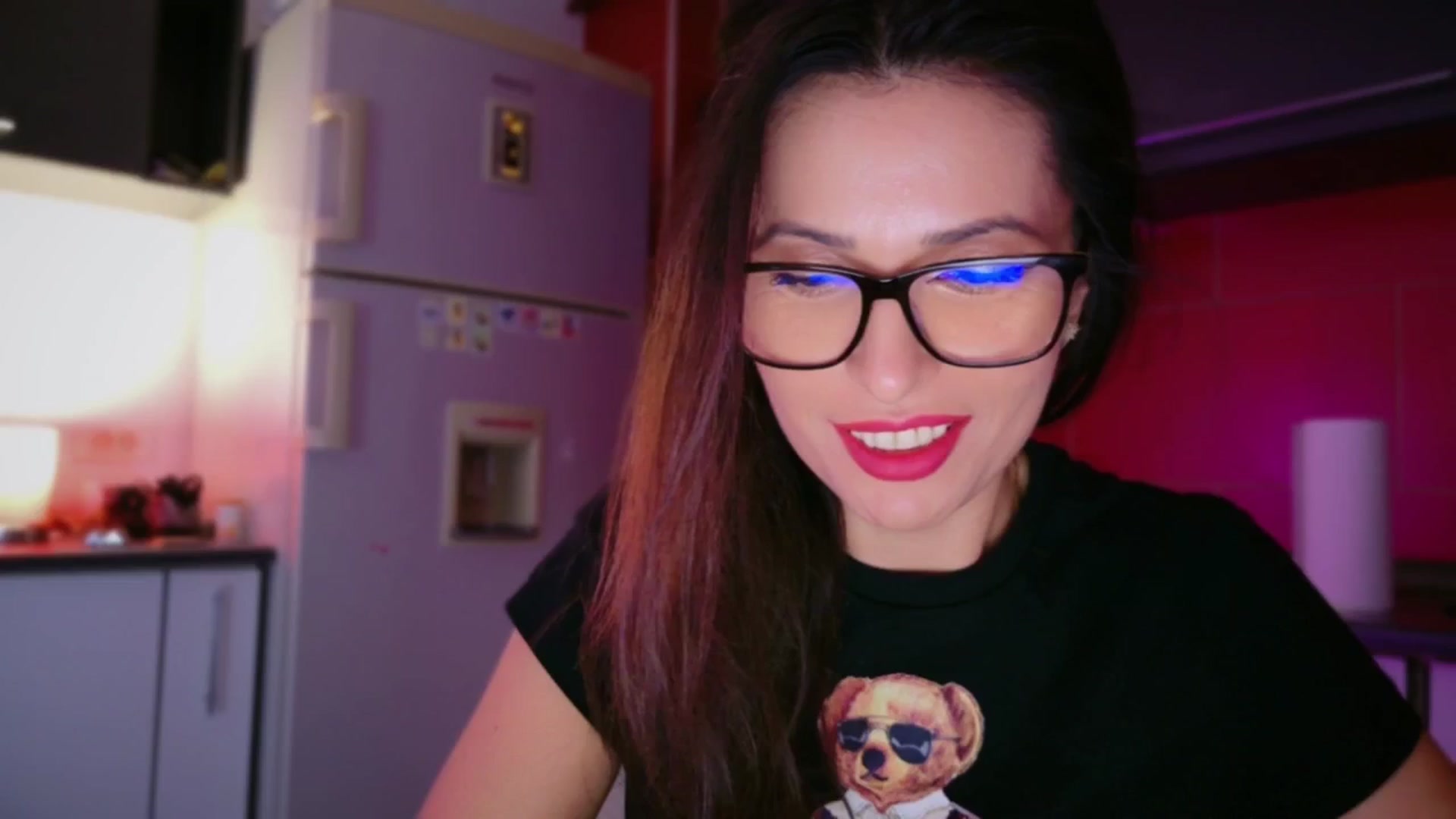 Gallery image thumbnail from SmileyTinaa's myfreecams stream on, 12/04/2025, 12:06 image 9 of 20