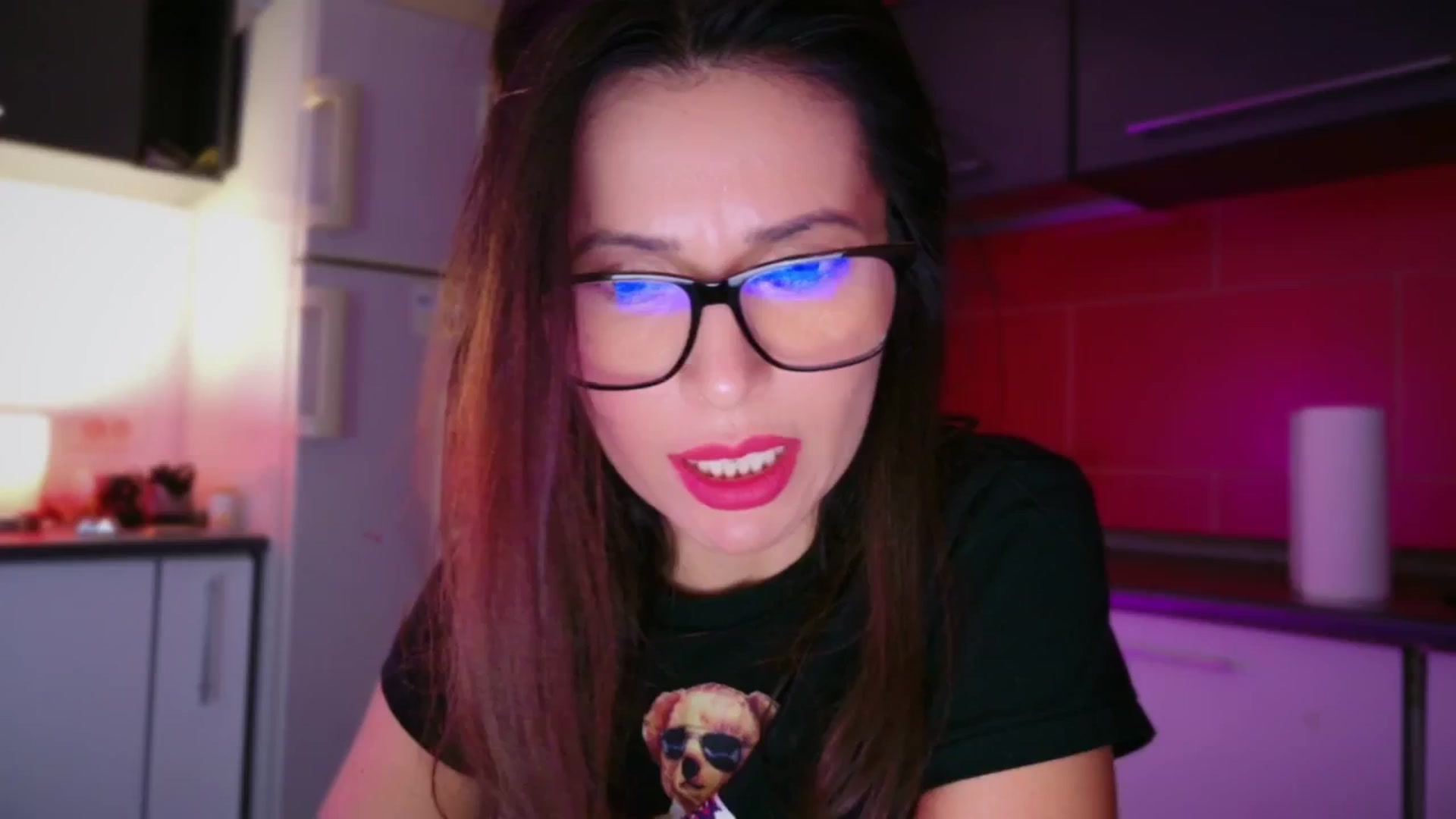 Gallery image thumbnail from SmileyTinaa's myfreecams stream on, 12/04/2025, 12:06 image 19 of 20