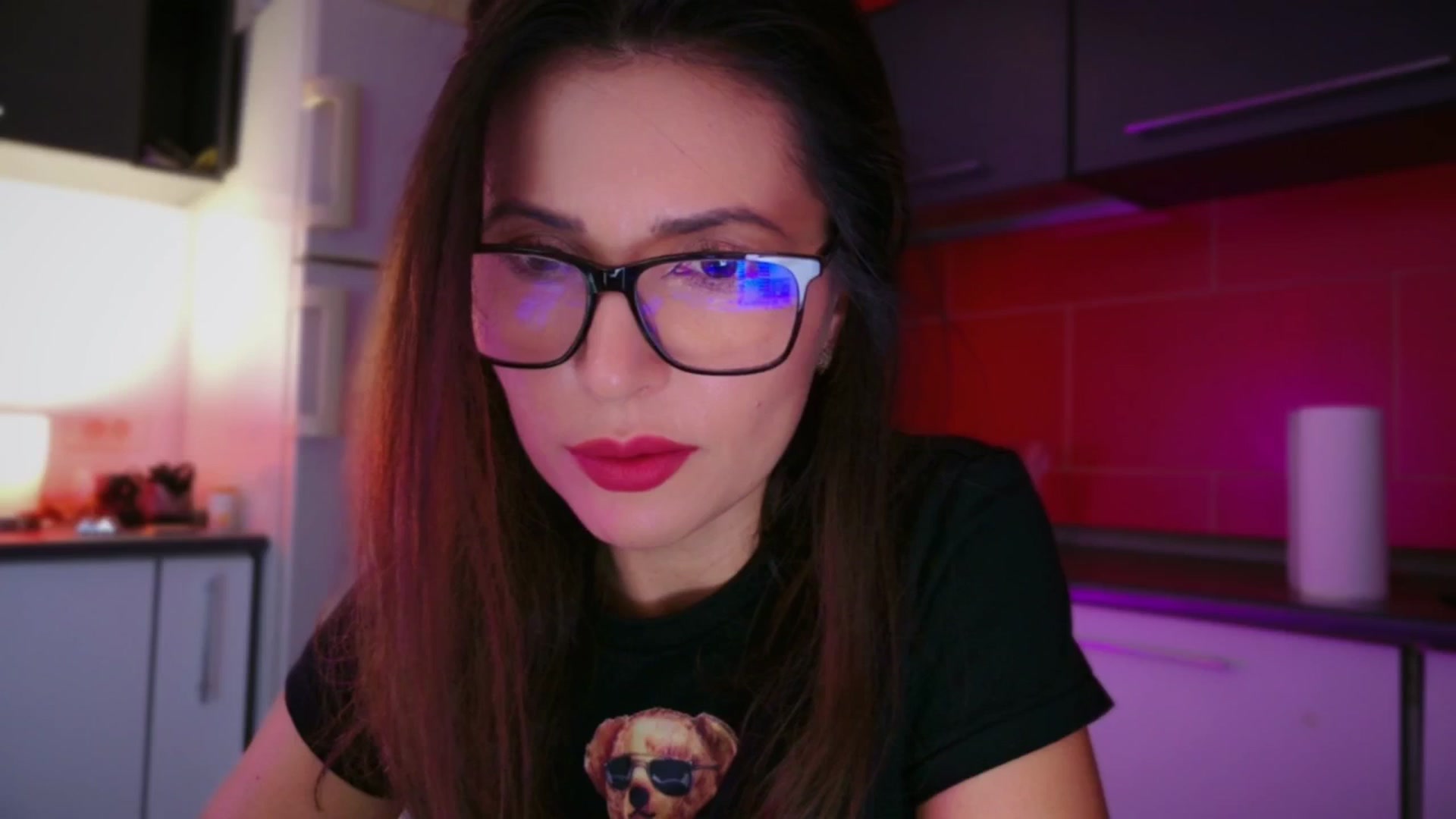 Gallery image thumbnail from SmileyTinaa's myfreecams stream on, 12/04/2025, 12:06 image 17 of 20