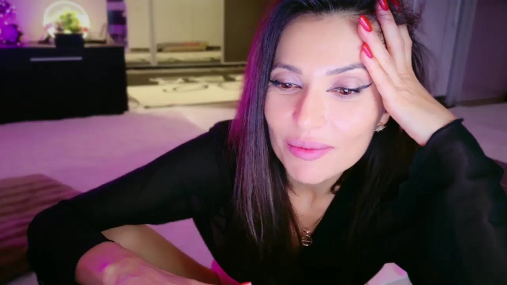 Gallery image thumbnail from SmileyTinaa's myfreecams stream on, 12/06/2025, 07:24 image 6 of 20