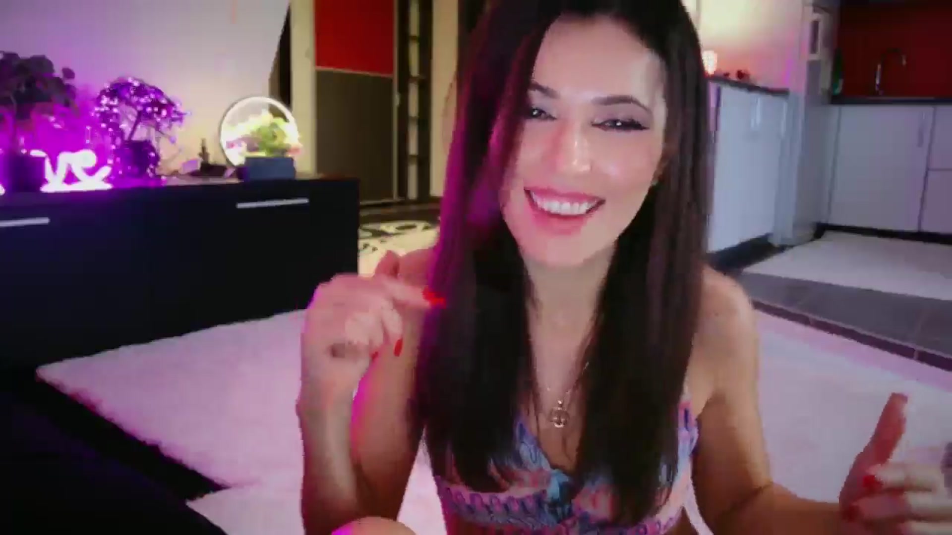 Gallery image thumbnail from SmileyTinaa's myfreecams stream on, 12/20/2025, 02:16 image 10 of 20