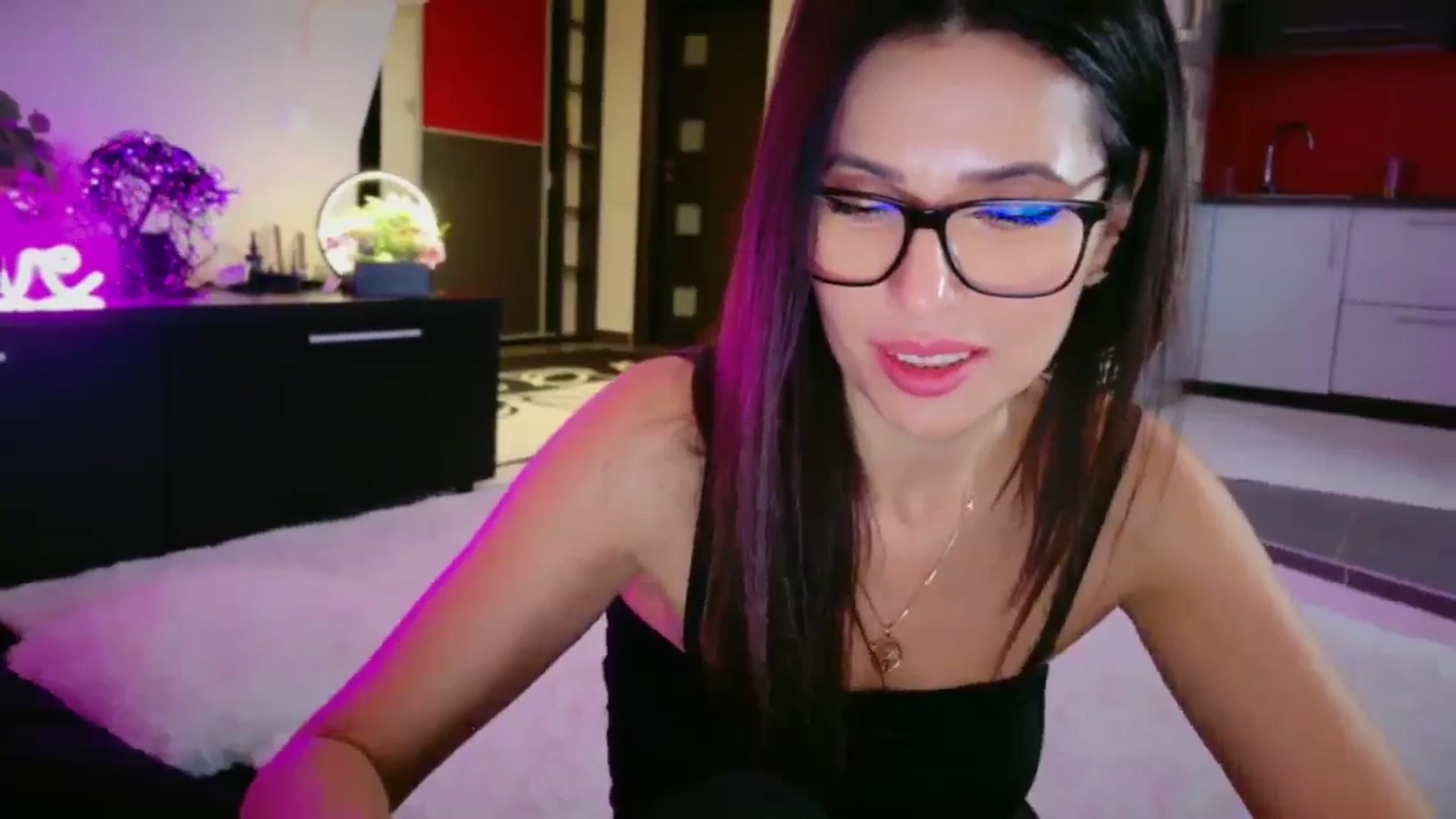 Gallery image thumbnail from SmileyTinaa's myfreecams stream on, 12/23/2025, 05:30 image 8 of 20