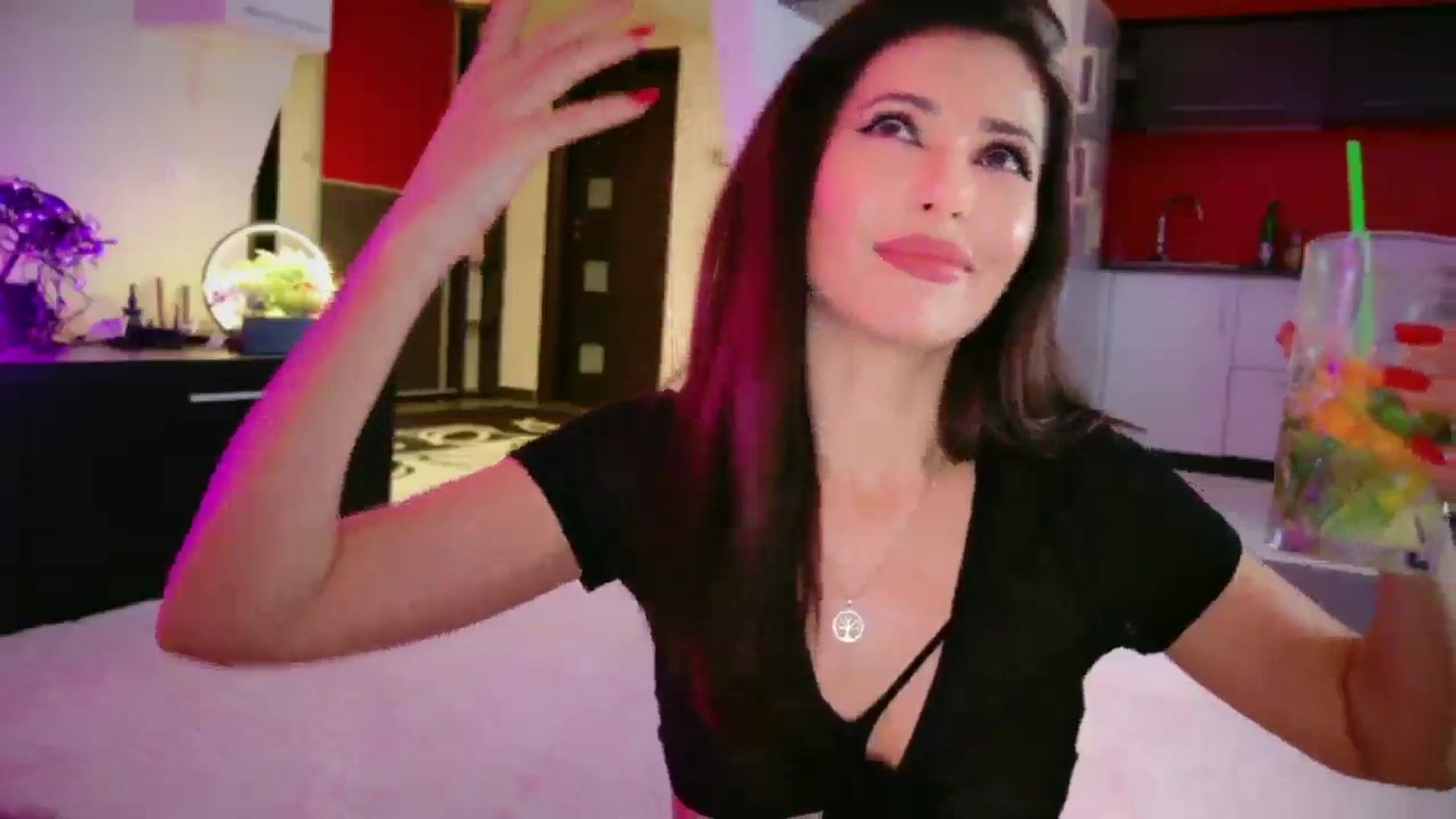 Gallery image thumbnail from SmileyTinaa's myfreecams stream on, 12/24/2025, 24:10 image 8 of 20