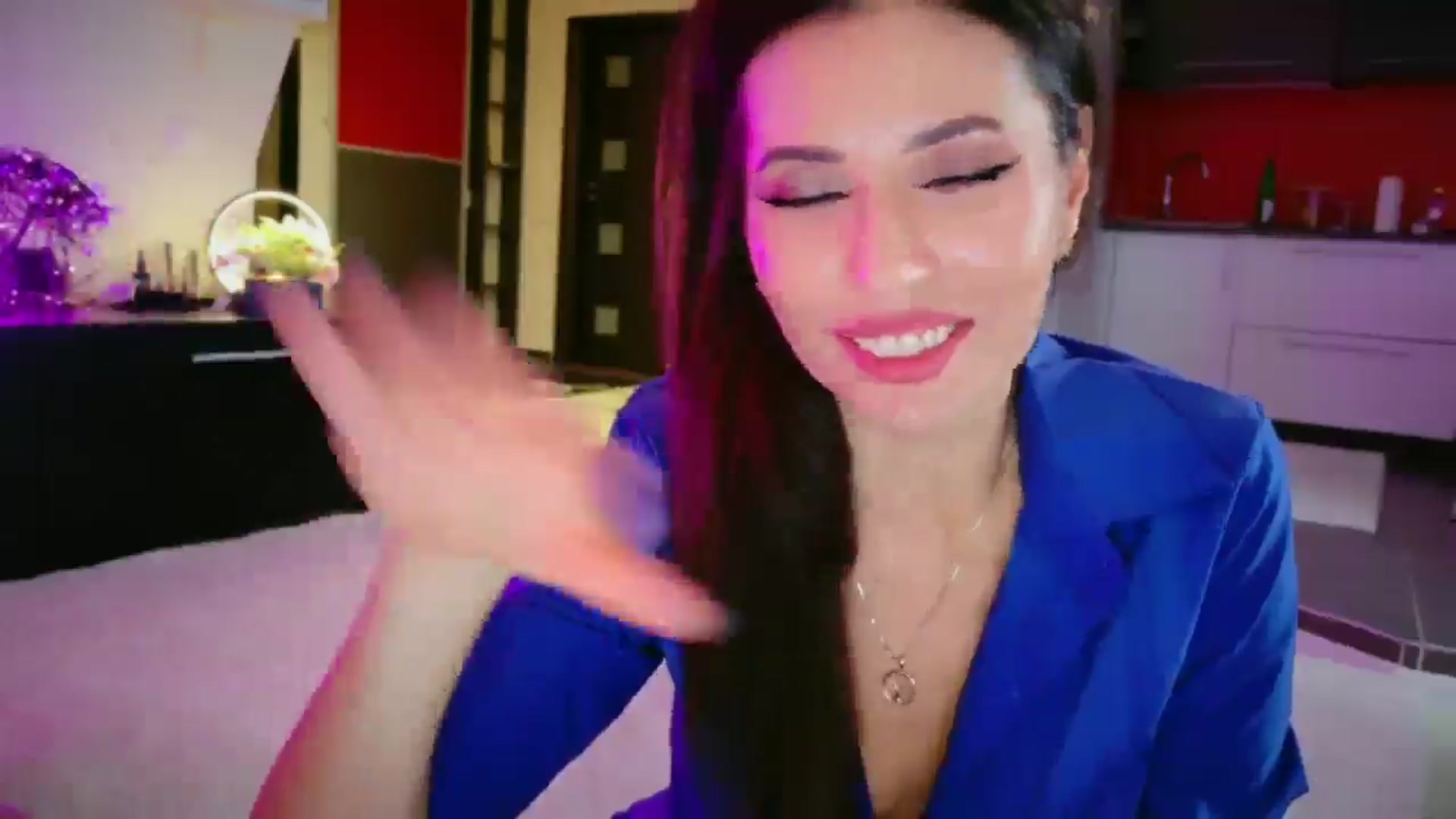 Gallery image thumbnail from SmileyTinaa's myfreecams stream on, 01/16/2026, 01:19 image 11 of 20