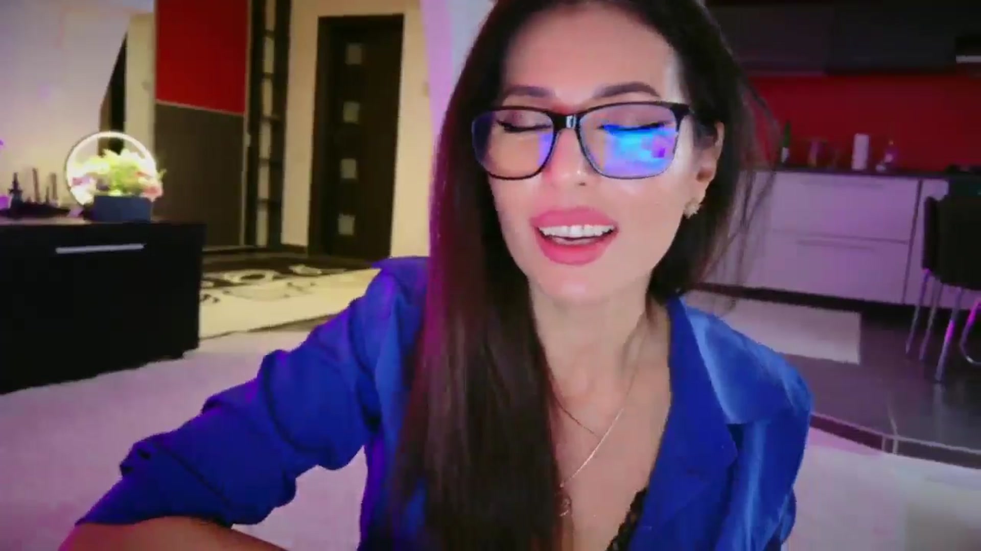 Gallery image thumbnail from SmileyTinaa's myfreecams stream on, 01/16/2026, 01:19 image 7 of 20