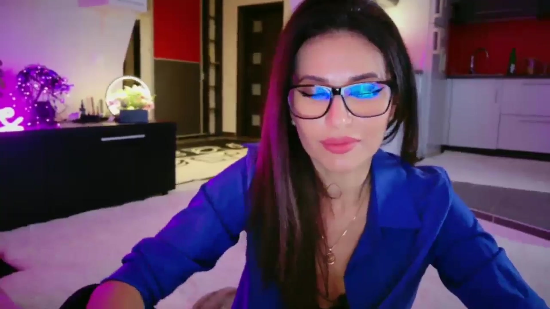 Gallery image thumbnail from SmileyTinaa's myfreecams stream on, 01/16/2026, 01:19 image 3 of 20