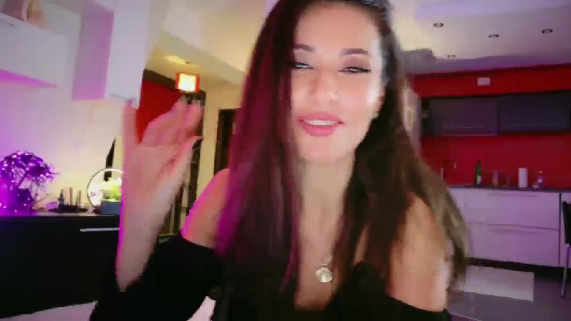 Gallery image thumbnail from SmileyTinaa's myfreecams stream on, 01/16/2026, 06:35 image 18 of 20