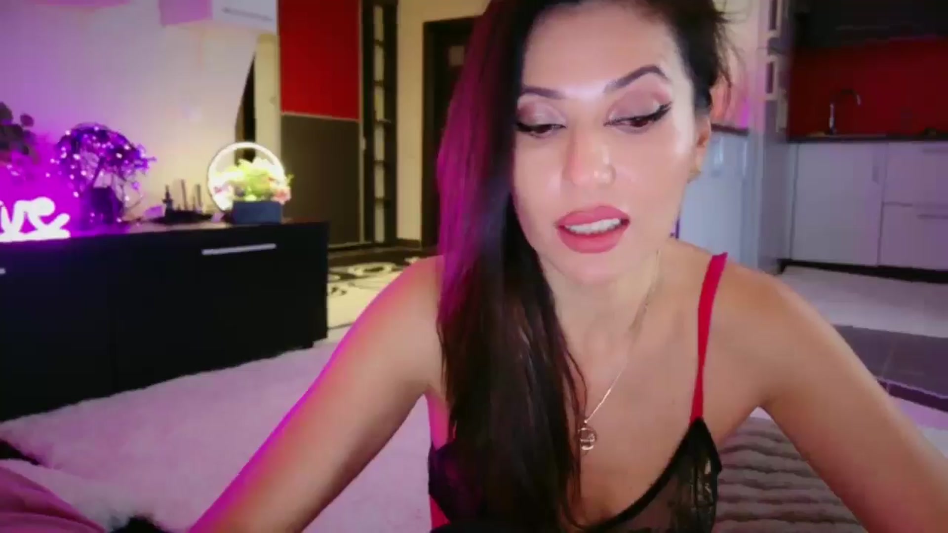 Gallery image thumbnail from SmileyTinaa's myfreecams stream on, 01/23/2026, 03:47 image 5 of 20