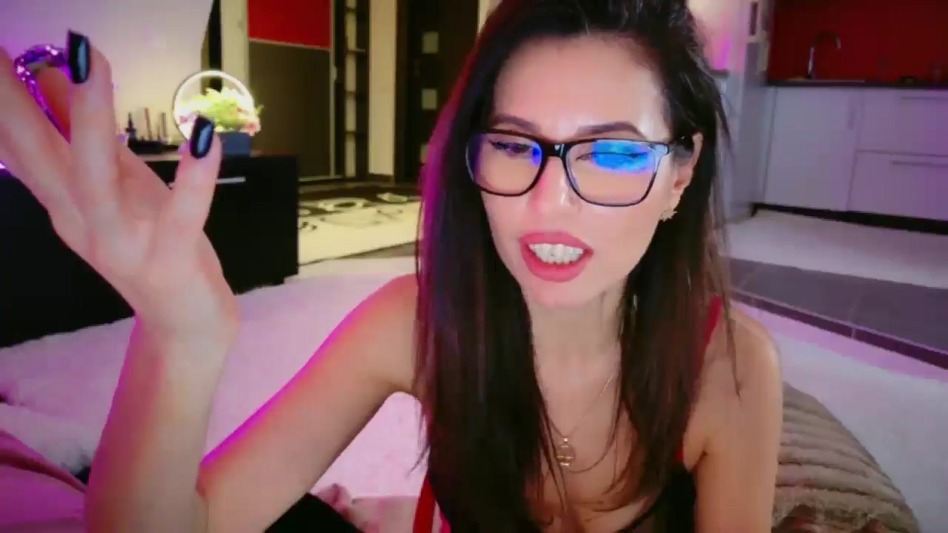 Gallery image thumbnail from SmileyTinaa's myfreecams stream on, 01/23/2026, 03:47 image 7 of 20
