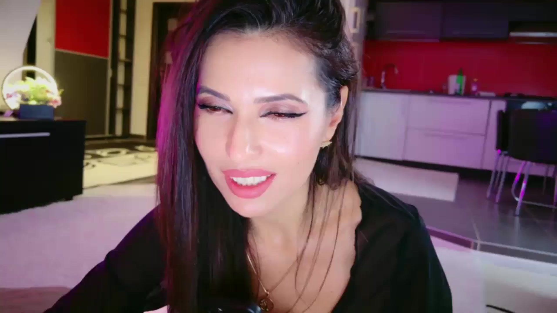Gallery image thumbnail from SmileyTinaa's myfreecams stream on, 01/24/2026, 01:22 image 1 of 20