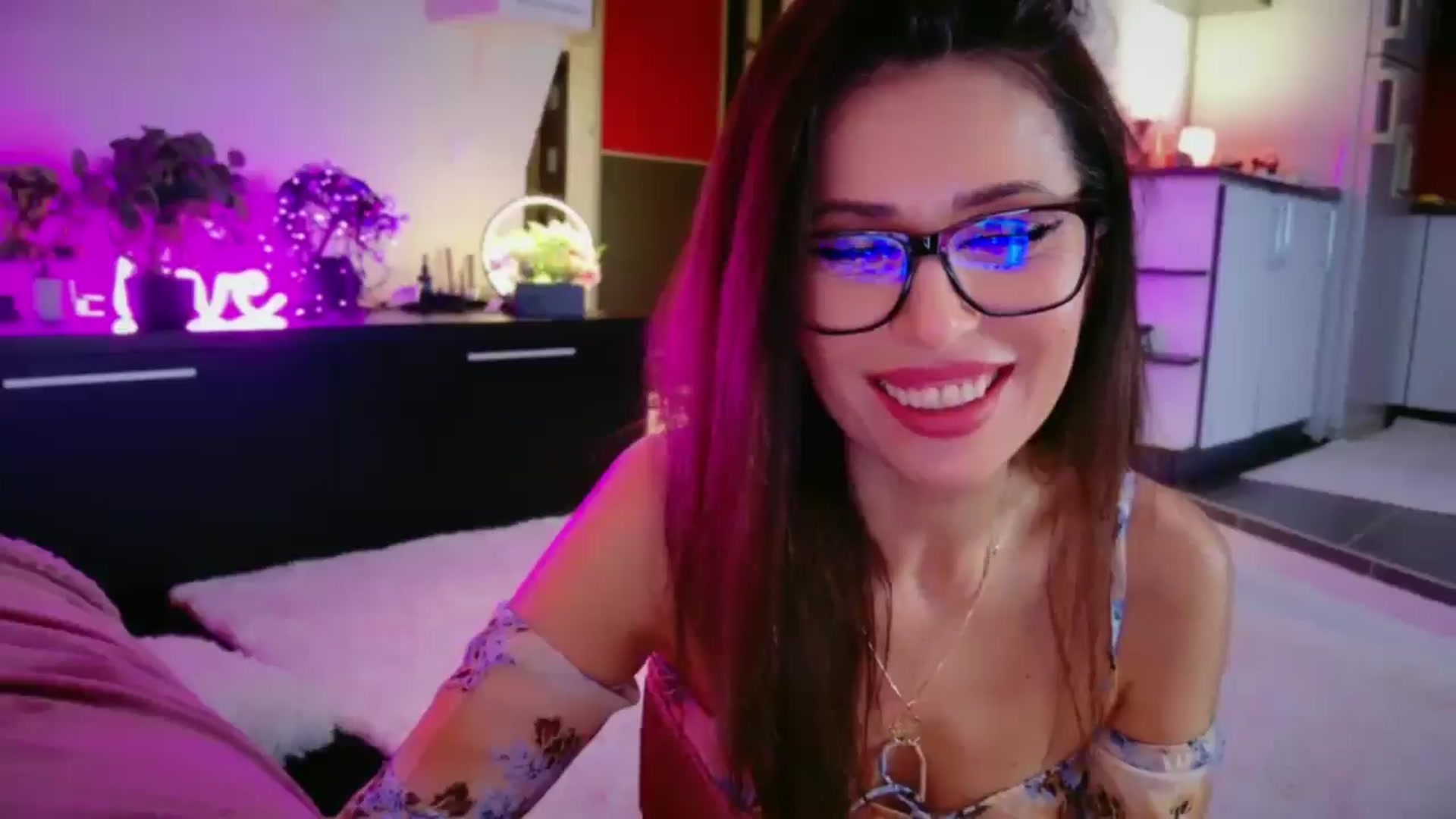 Gallery image thumbnail from SmileyTinaa's myfreecams stream on, 01/29/2026, 23:28 image 8 of 20