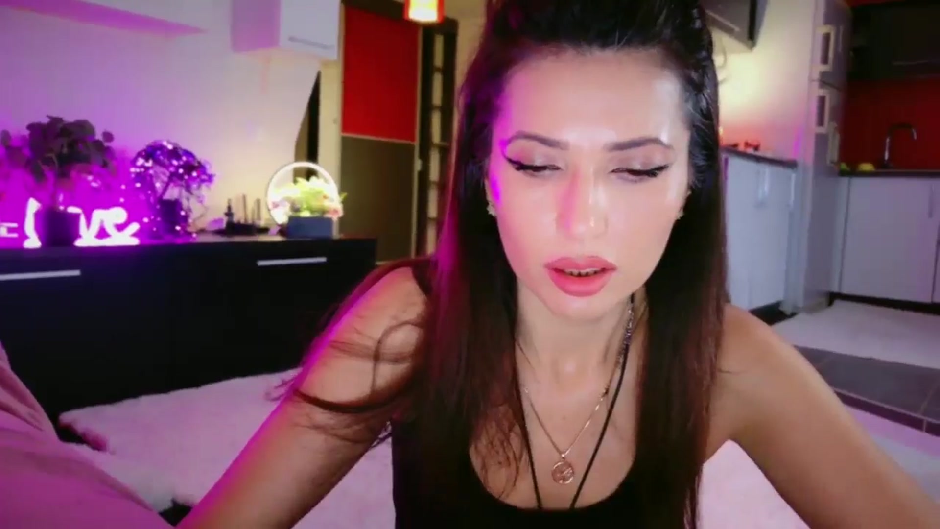 Gallery image thumbnail from SmileyTinaa's myfreecams stream on, 01/30/2026, 22:58 image 9 of 20