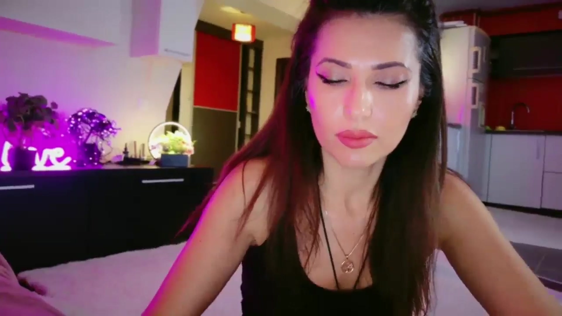 Gallery image thumbnail from SmileyTinaa's myfreecams stream on, 01/30/2026, 22:58 image 8 of 20