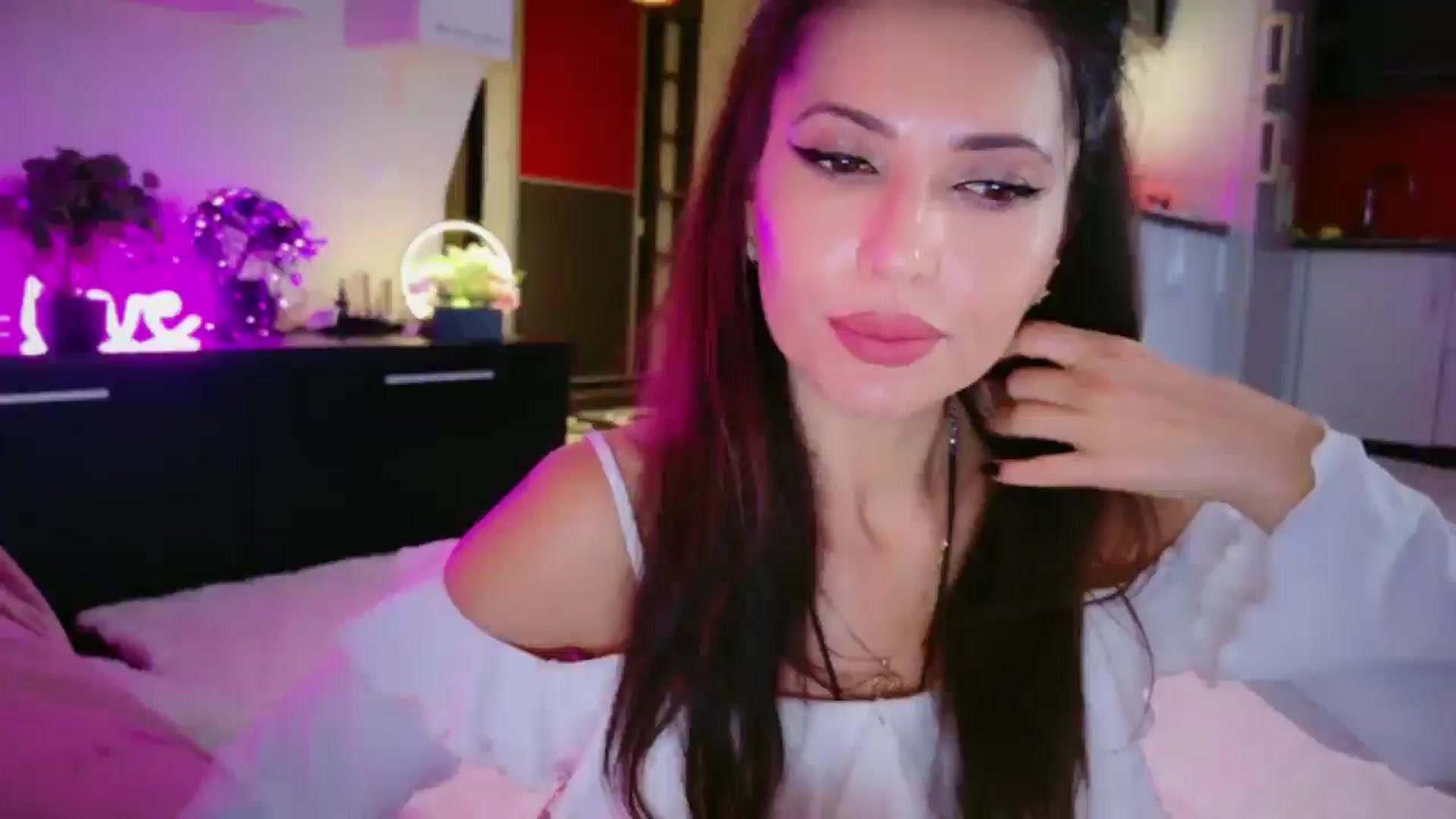 Gallery image thumbnail from SmileyTinaa's myfreecams stream on, 01/30/2026, 22:58 image 1 of 20
