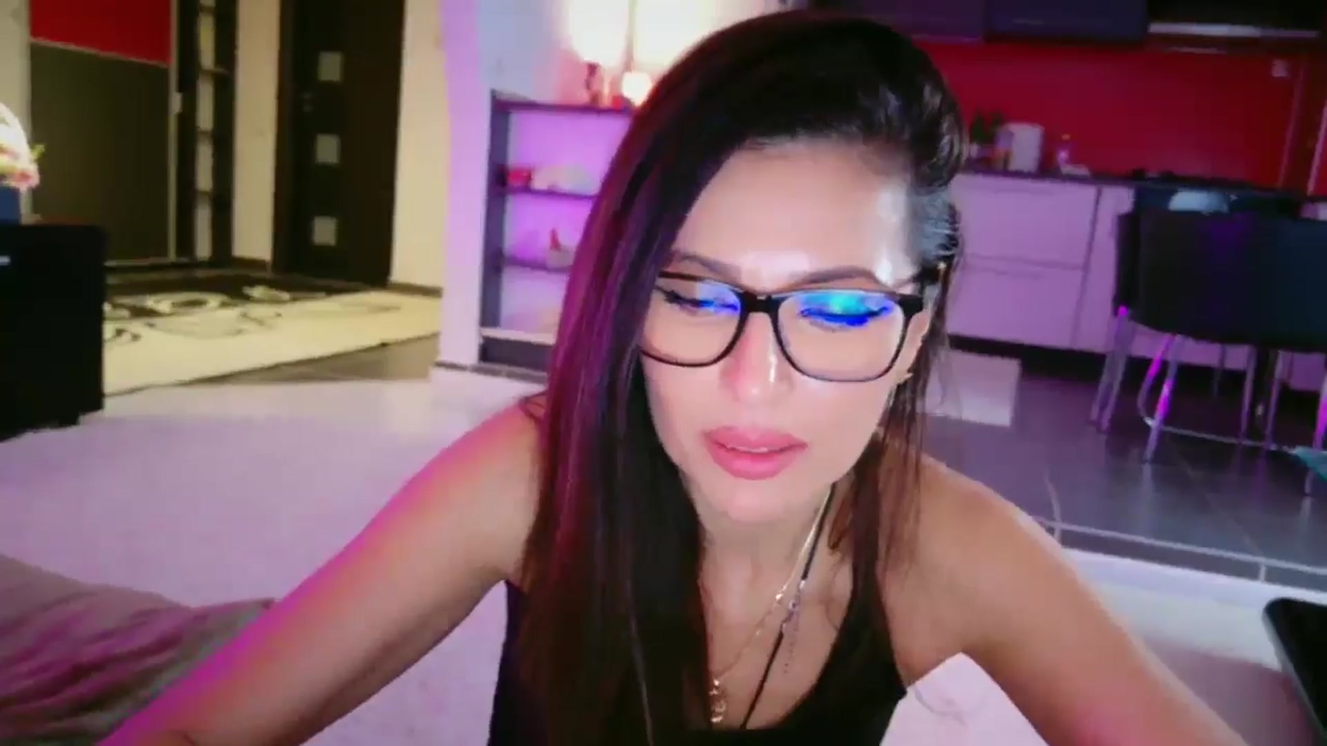 Gallery image thumbnail from SmileyTinaa's myfreecams stream on, 01/31/2026, 01:50 image 10 of 20