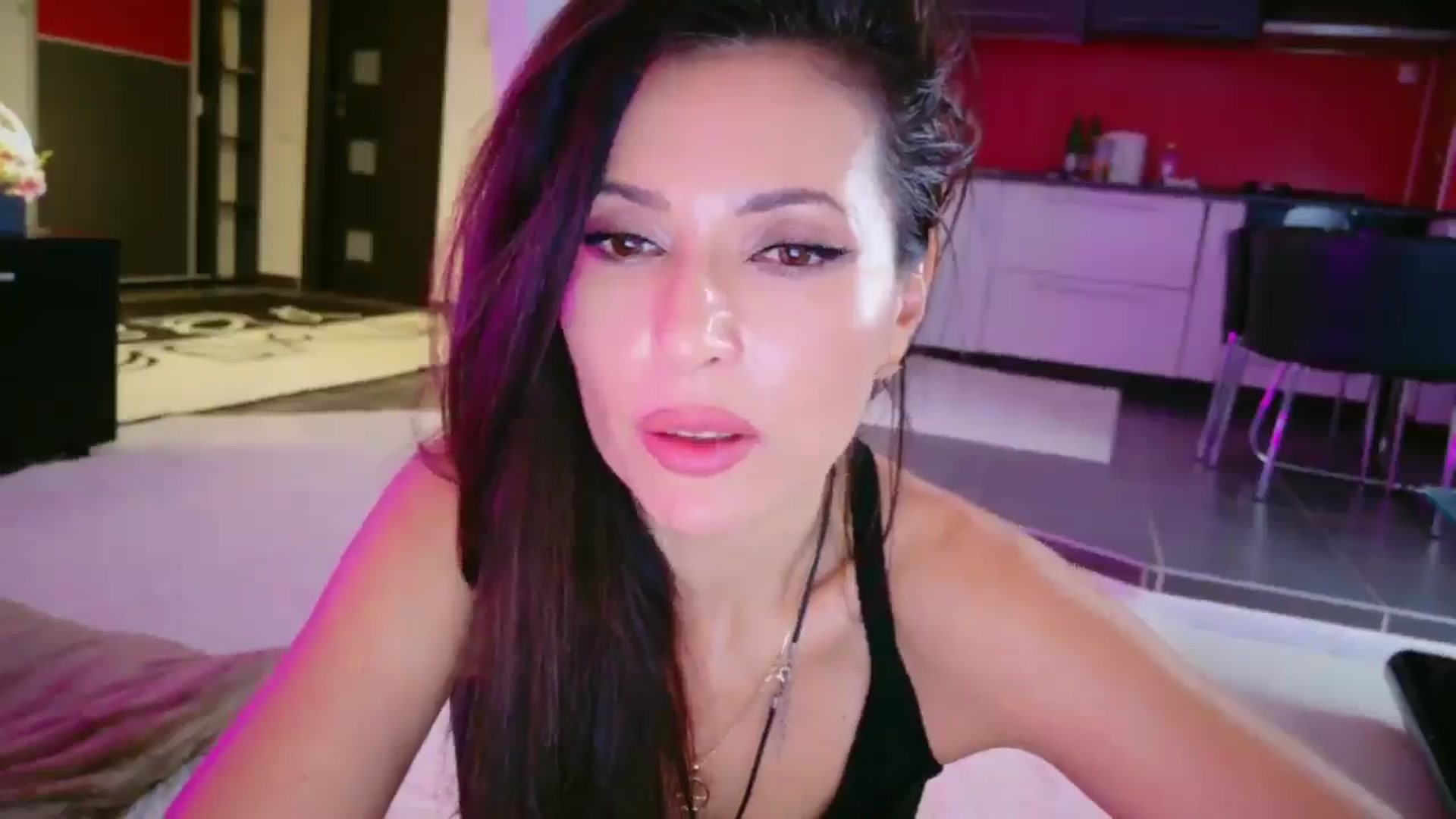 Gallery image thumbnail from SmileyTinaa's myfreecams stream on, 01/31/2026, 01:50 image 11 of 20