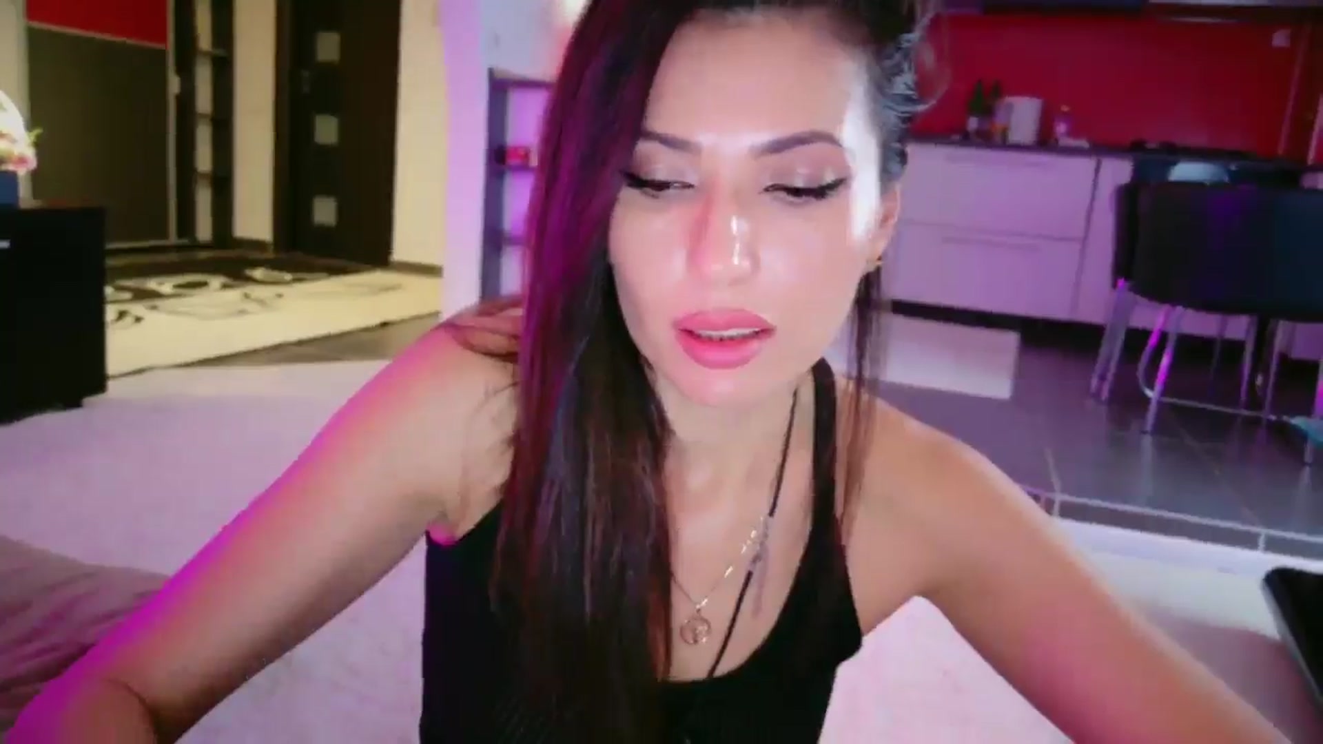 Gallery image thumbnail from SmileyTinaa's myfreecams stream on, 01/31/2026, 01:50 image 12 of 20