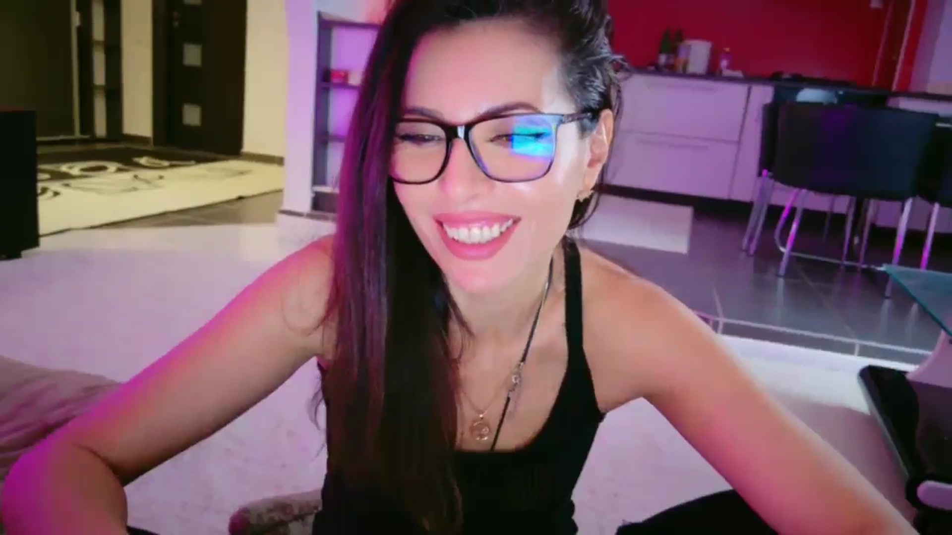 Gallery image thumbnail from SmileyTinaa's myfreecams stream on, 01/31/2026, 01:50 image 20 of 20