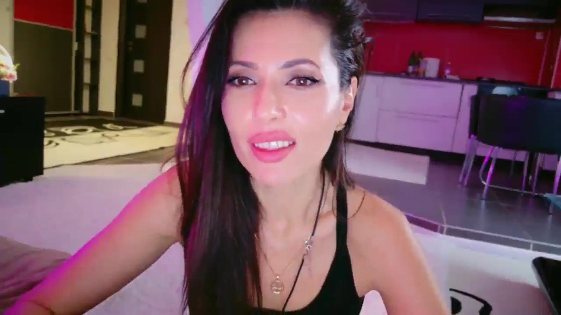 Gallery image thumbnail from SmileyTinaa's myfreecams stream on, 01/31/2026, 01:50 image 7 of 20