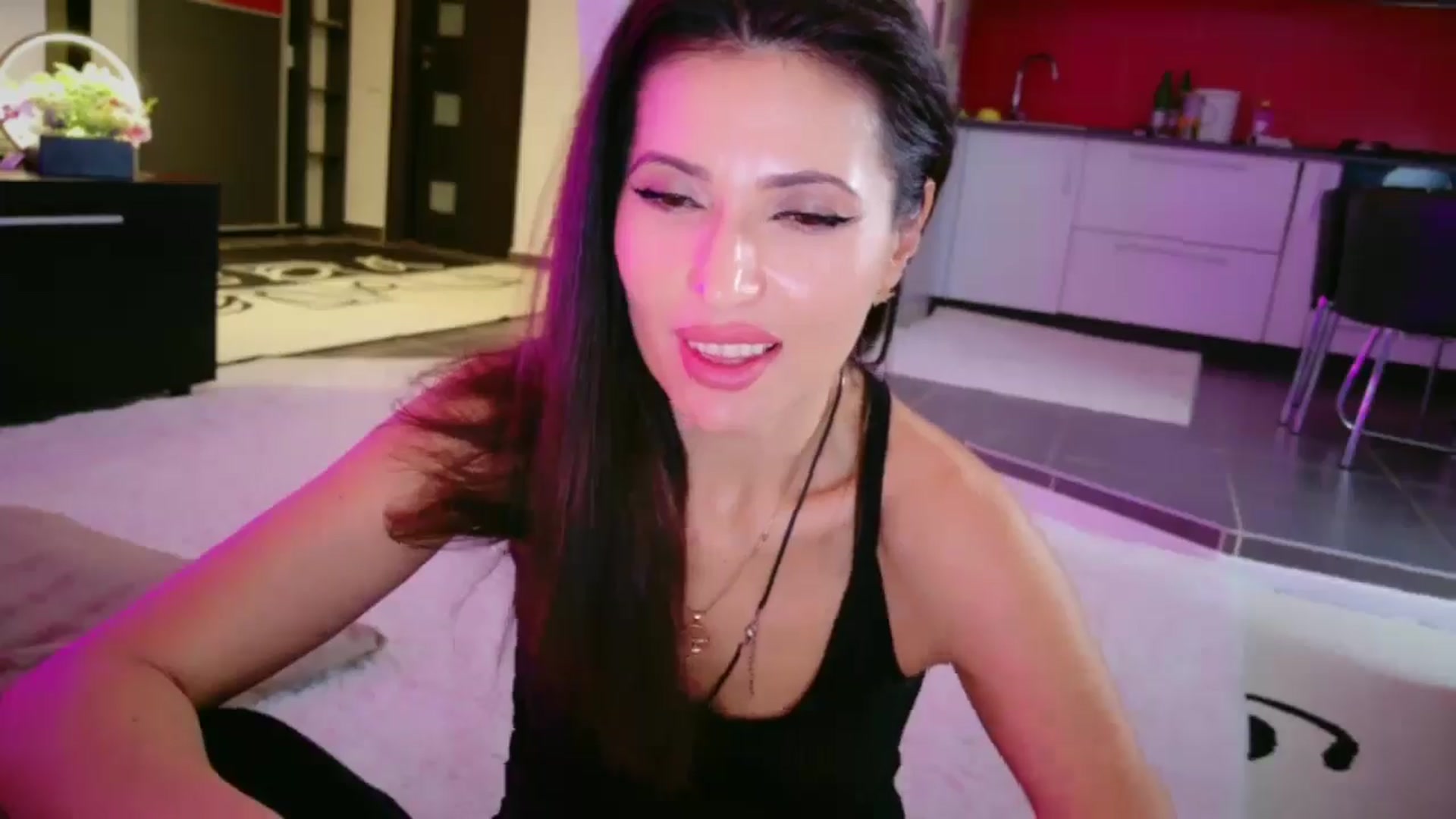 Gallery image thumbnail from SmileyTinaa's myfreecams stream on, 01/31/2026, 02:43 image 7 of 20