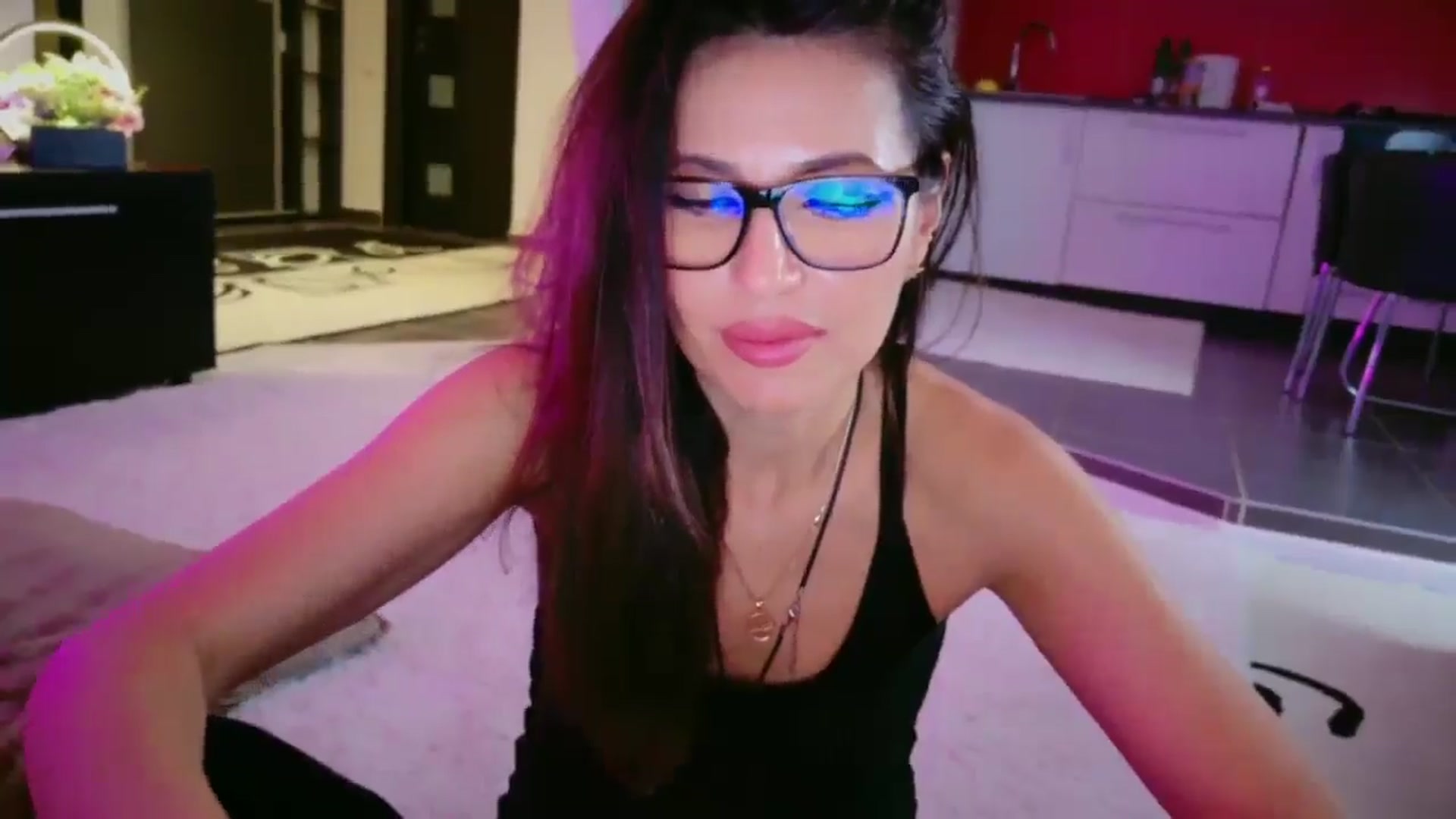 Gallery image thumbnail from SmileyTinaa's myfreecams stream on, 01/31/2026, 02:43 image 16 of 20