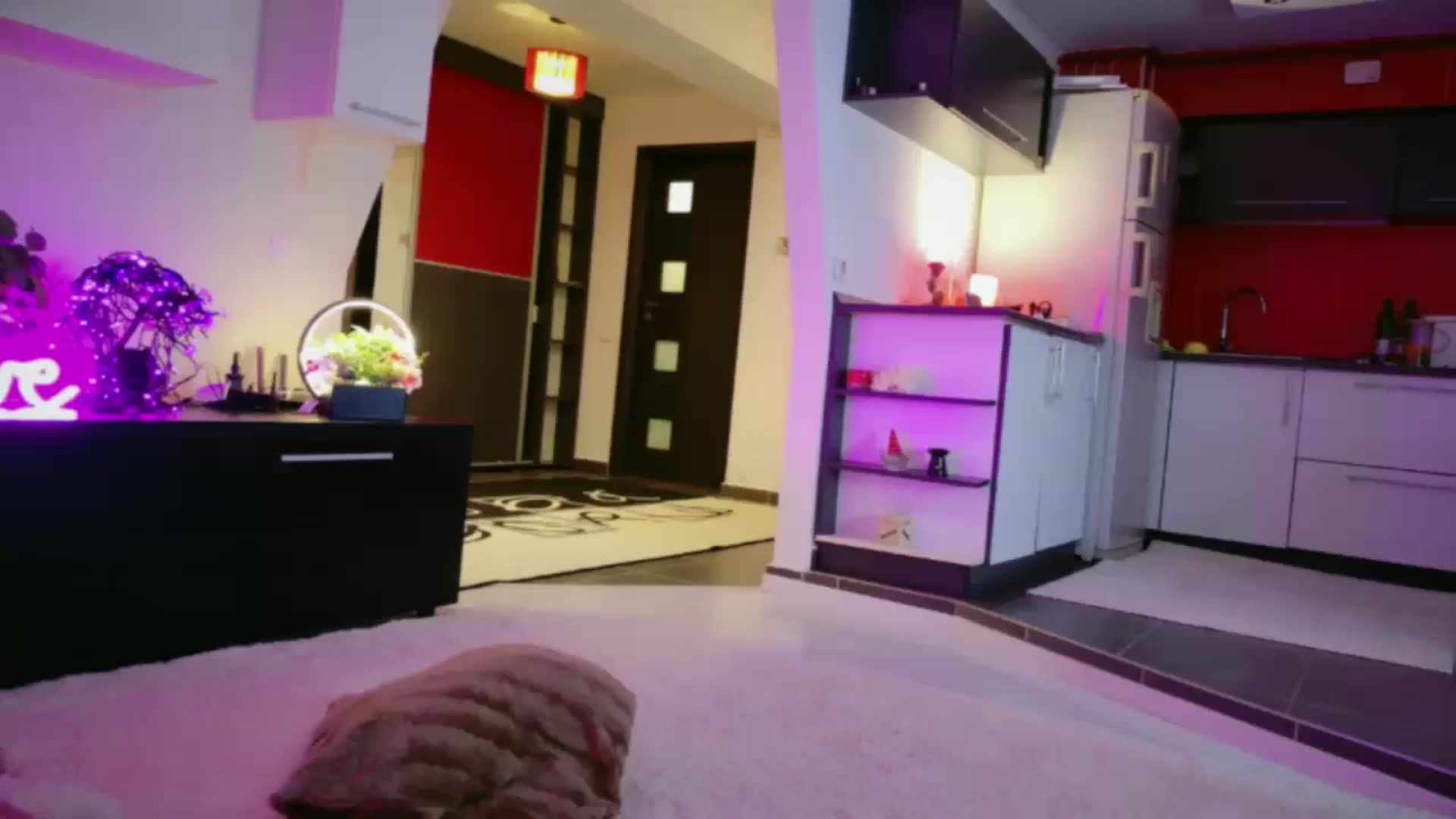 Gallery image thumbnail from SmileyTinaa's myfreecams stream on, 01/31/2026, 07:16 image 4 of 20