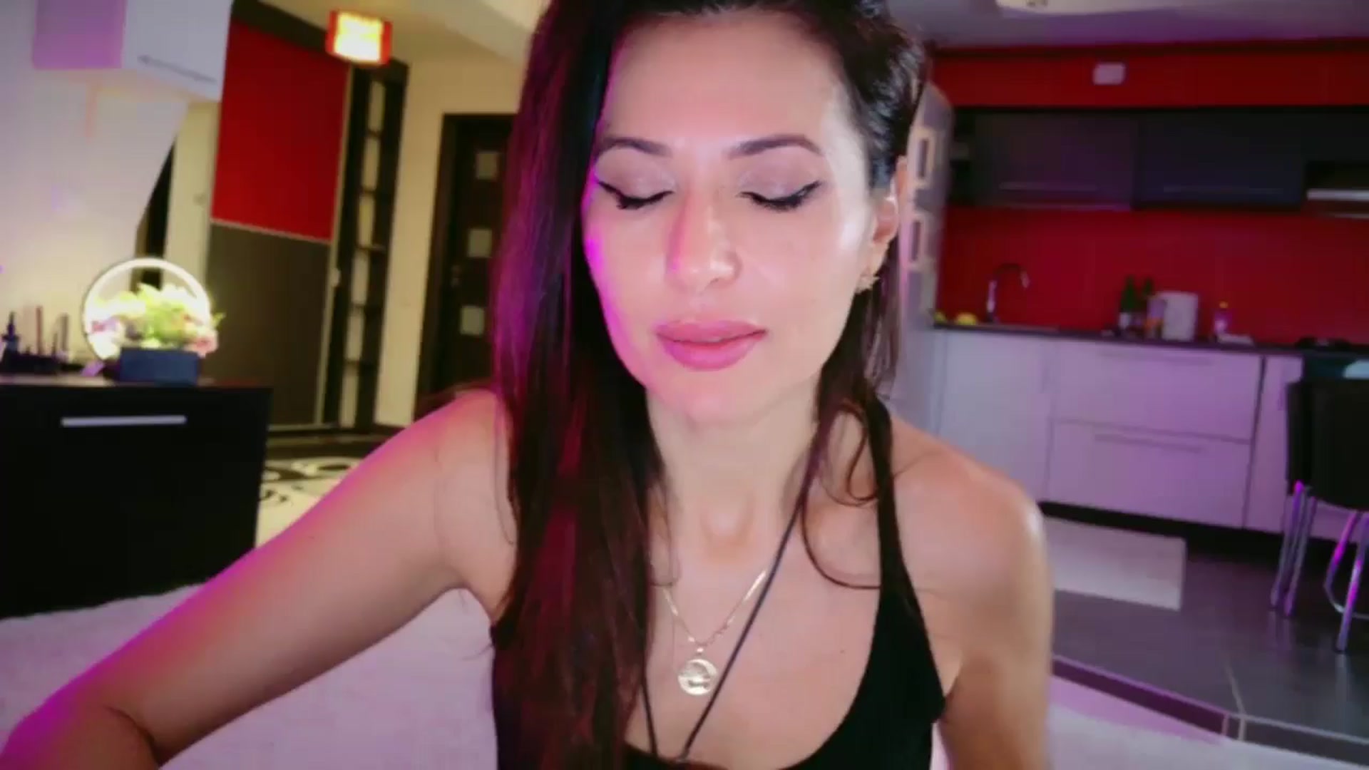 Gallery image thumbnail from SmileyTinaa's myfreecams stream on, 01/31/2026, 07:16 image 10 of 20