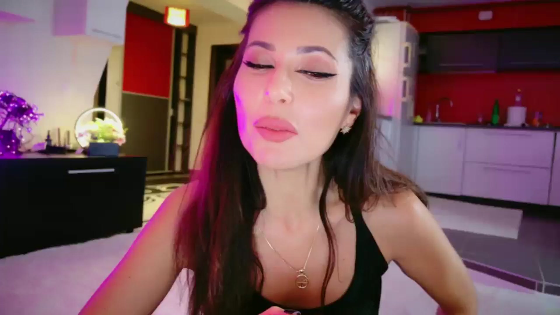 Gallery image thumbnail from SmileyTinaa's myfreecams stream on, 02/13/2026, 02:44 image 1 of 20