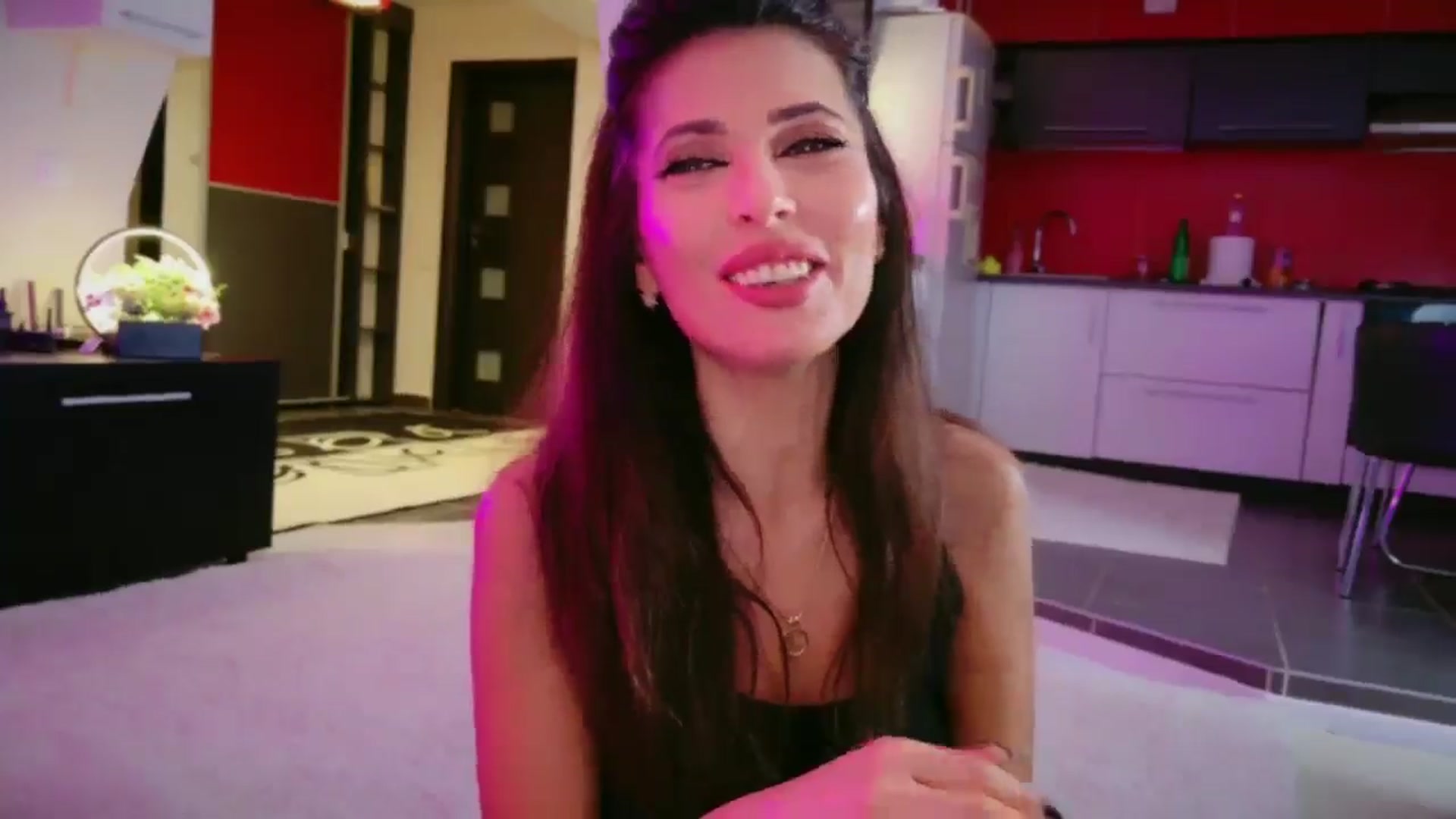 Gallery image thumbnail from SmileyTinaa's myfreecams stream on, 02/13/2026, 02:44 image 4 of 20