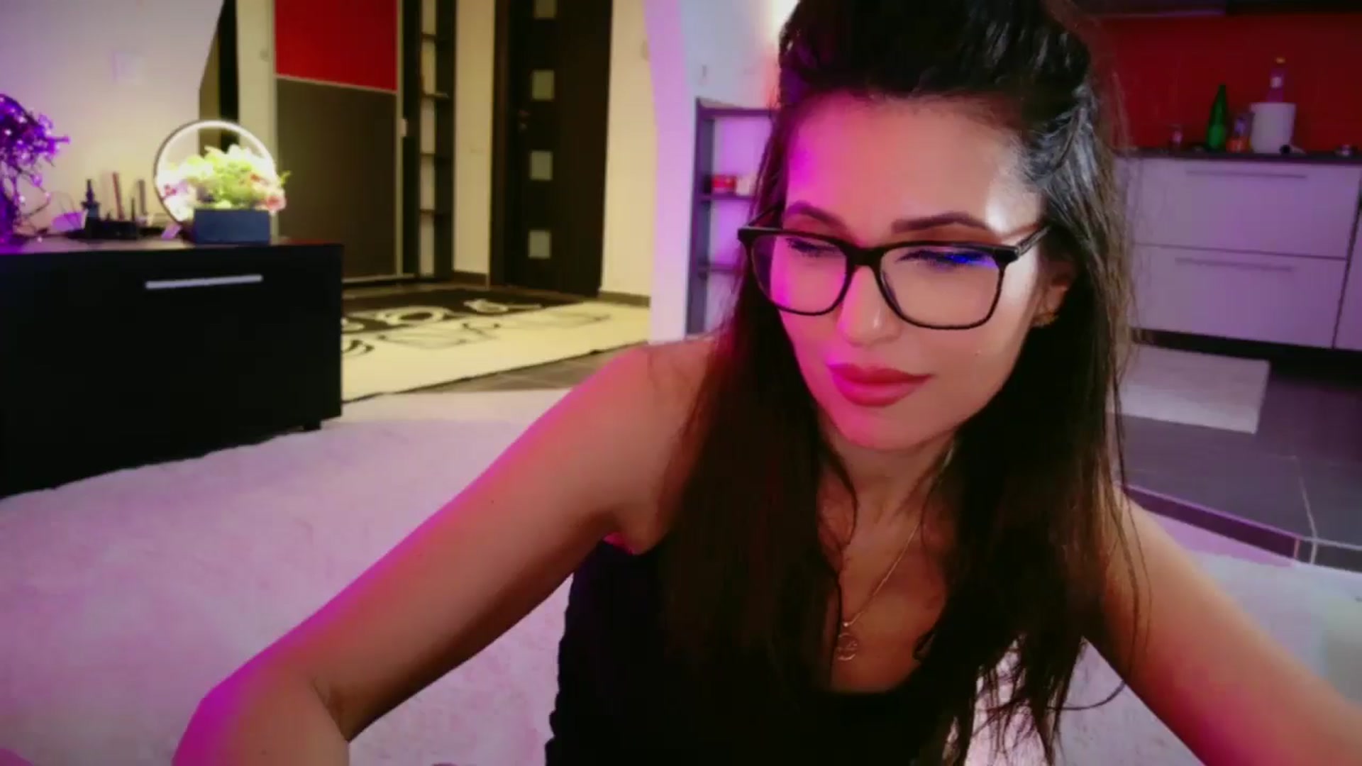 Gallery image thumbnail from SmileyTinaa's myfreecams stream on, 02/13/2026, 02:44 image 7 of 20