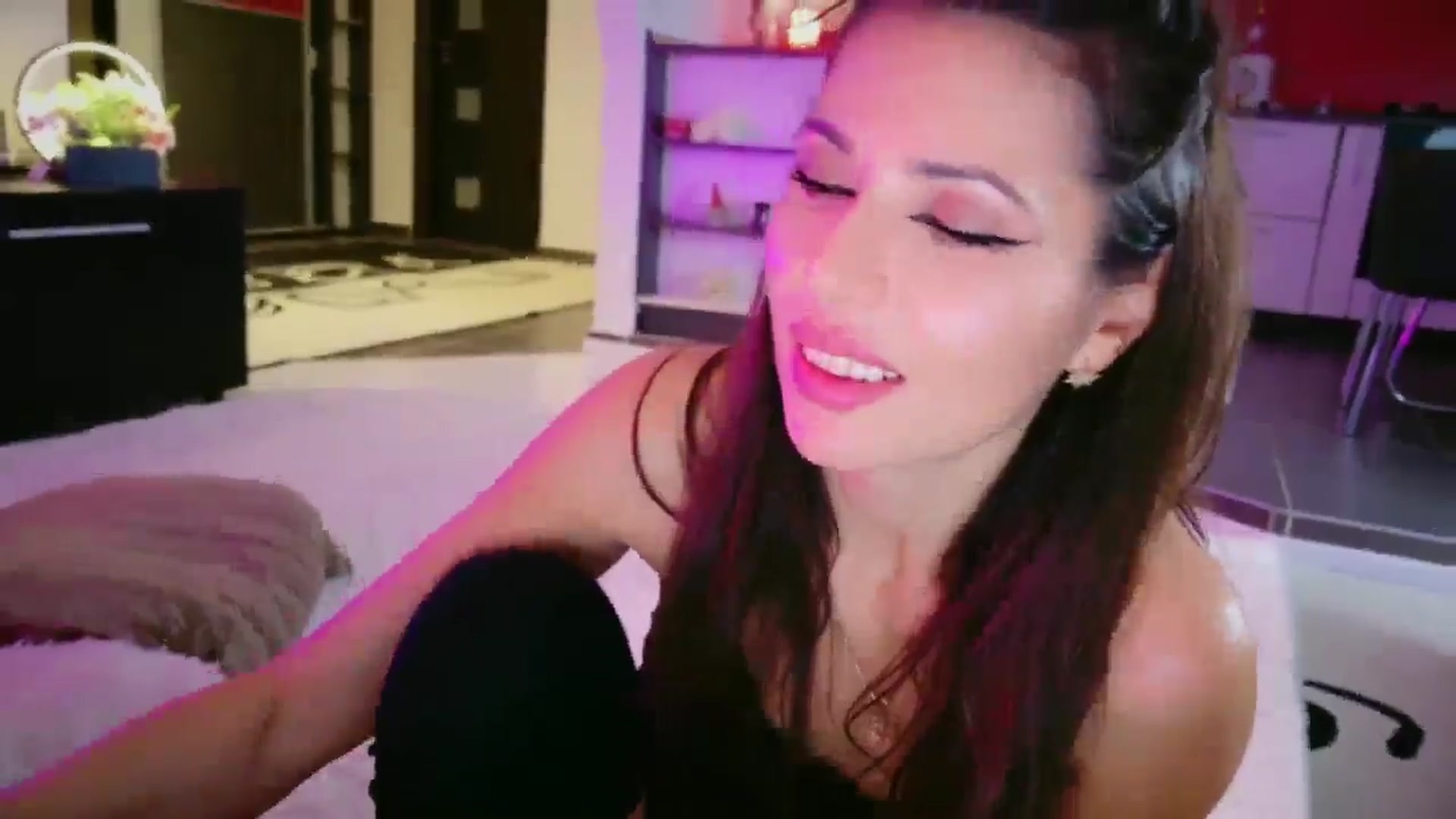 Gallery image thumbnail from SmileyTinaa's myfreecams stream on, 02/13/2026, 03:49 image 20 of 20