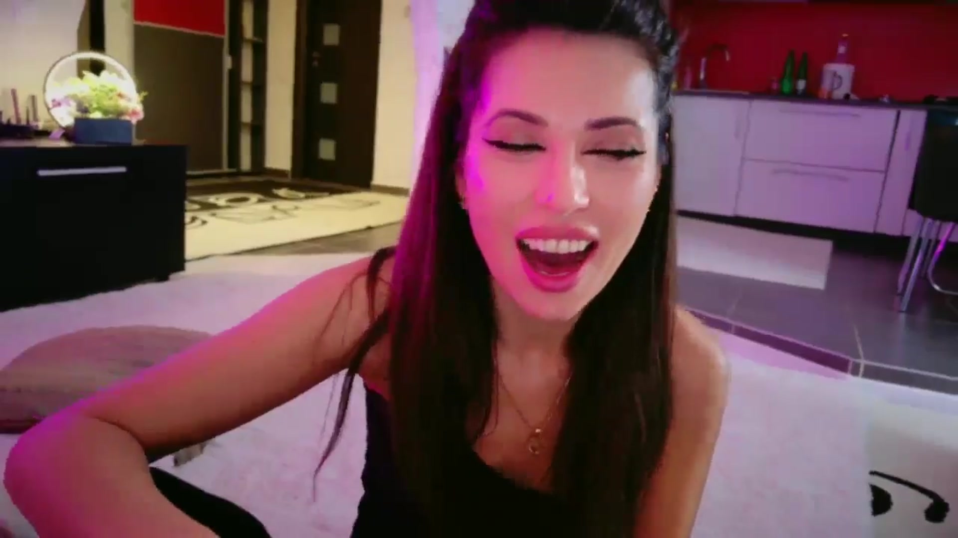 Gallery image thumbnail from SmileyTinaa's myfreecams stream on, 02/13/2026, 03:49 image 7 of 20