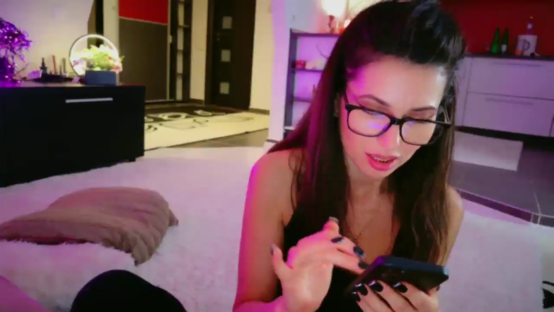 Gallery image thumbnail from SmileyTinaa's myfreecams stream on, 02/13/2026, 04:20 image 7 of 20