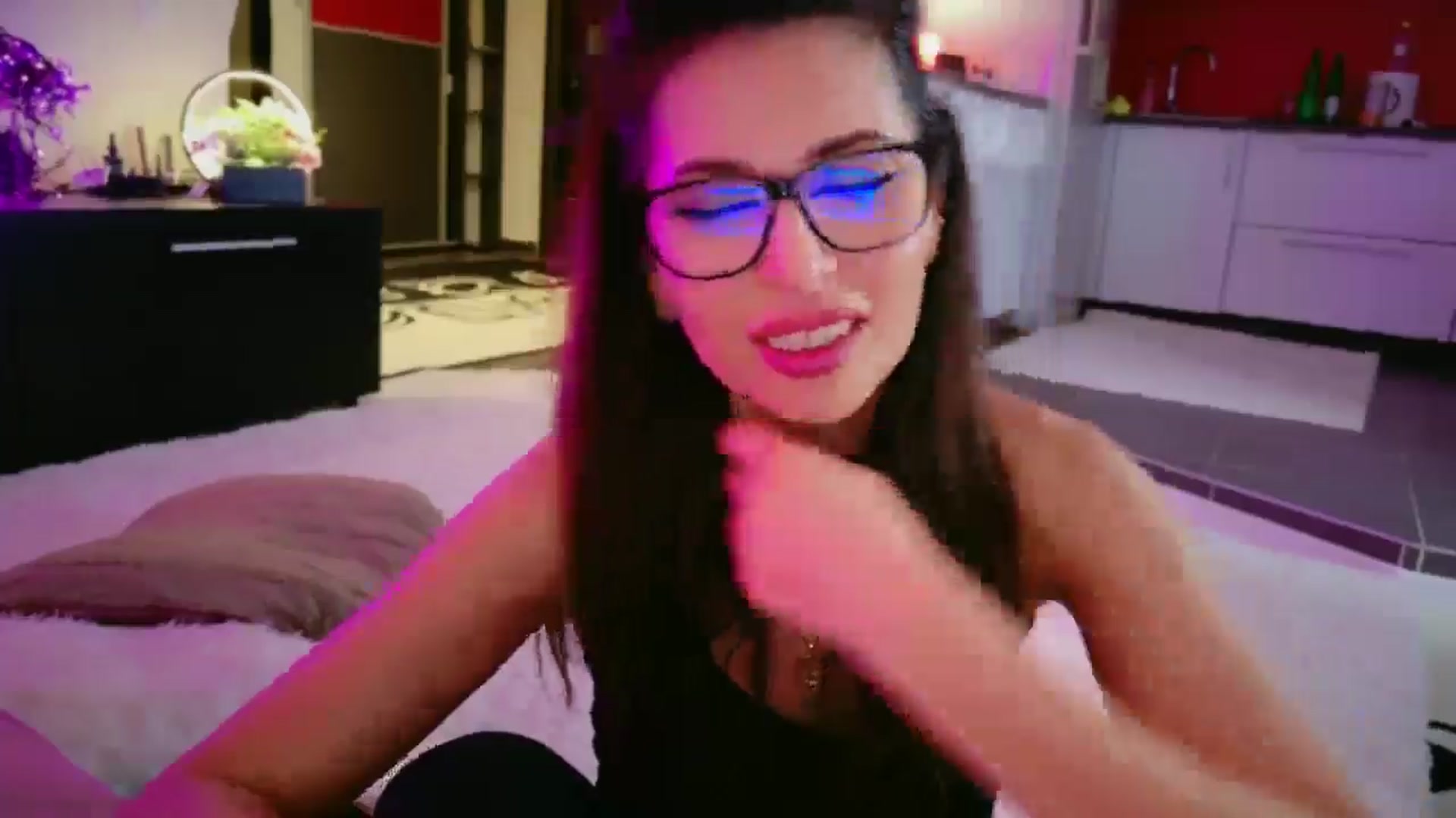 Gallery image thumbnail from SmileyTinaa's myfreecams stream on, 02/13/2026, 04:20 image 3 of 20