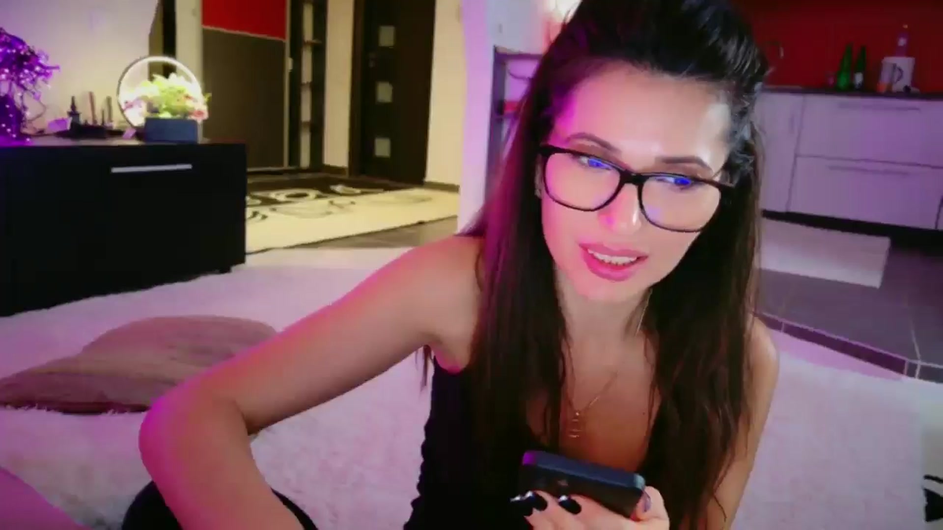 Gallery image thumbnail from SmileyTinaa's myfreecams stream on, 02/13/2026, 04:20 image 4 of 20