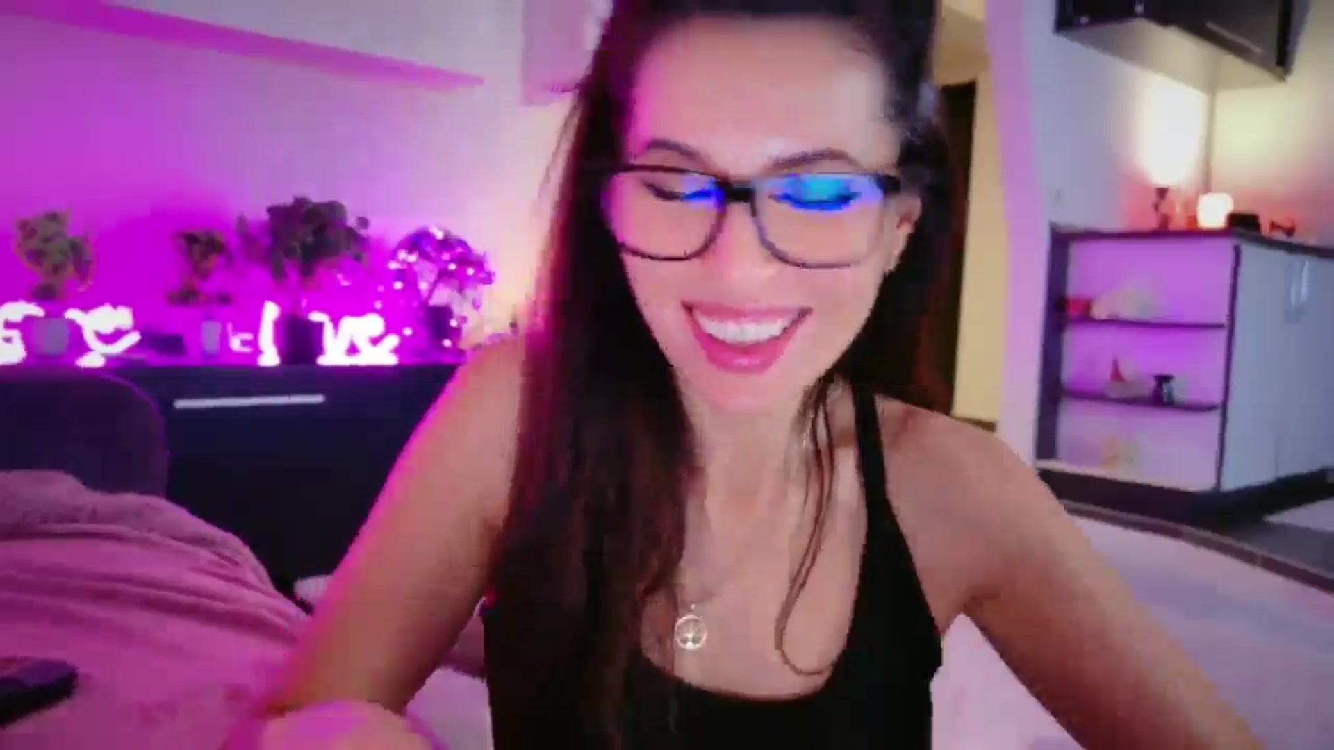 Gallery image thumbnail from SmileyTinaa's myfreecams stream on, 02/13/2026, 04:20 image 20 of 20