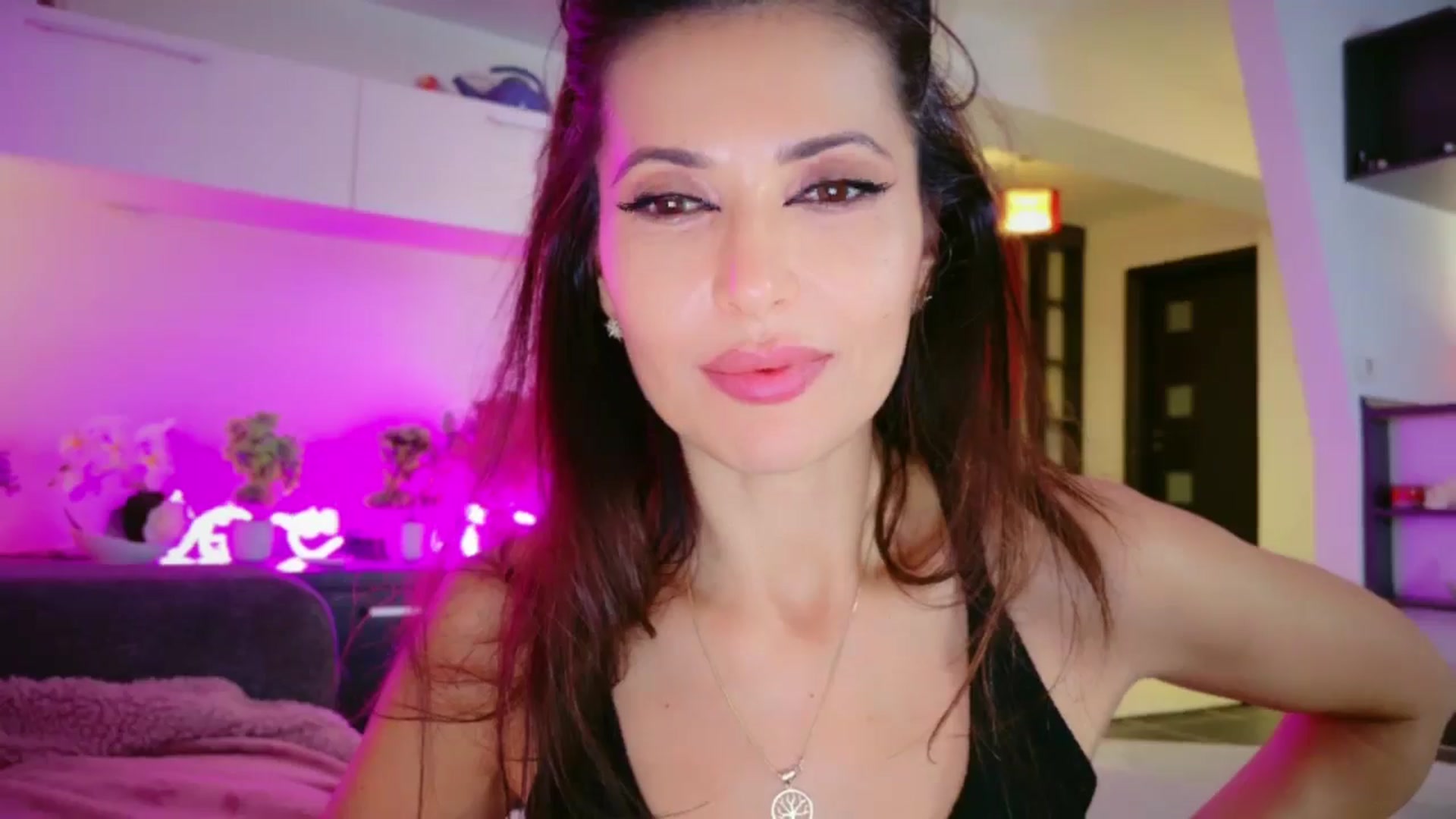 Gallery image thumbnail from SmileyTinaa's myfreecams stream on, 02/13/2026, 05:55 image 20 of 20