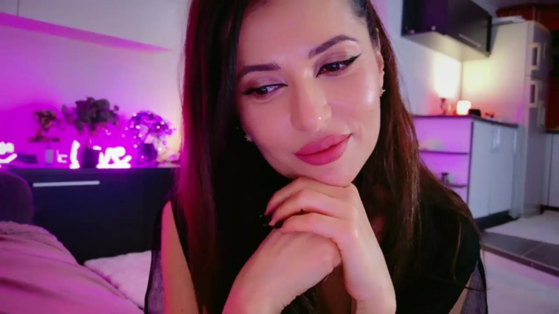 Gallery image thumbnail from SmileyTinaa's myfreecams stream on, 02/20/2026, 02:16 image 5 of 20